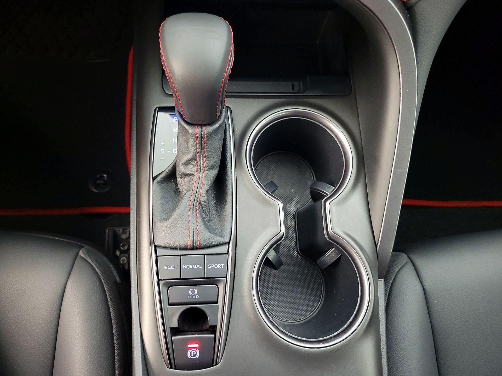 Thumbnail: 2023 Toyota Camry - 17