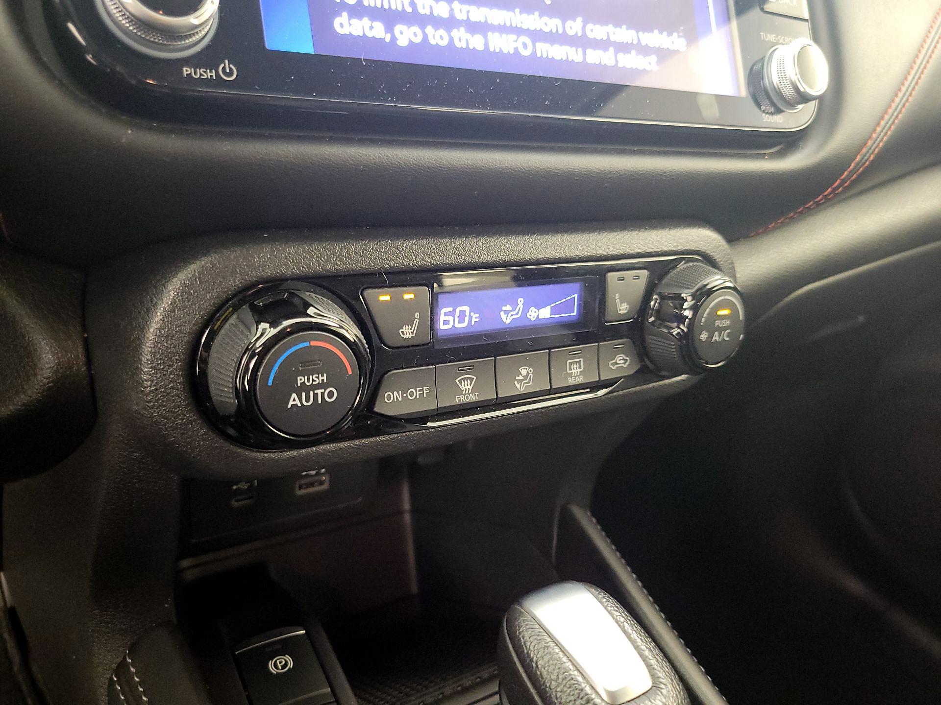 Thumbnail: 2021 Nissan Kicks - 16