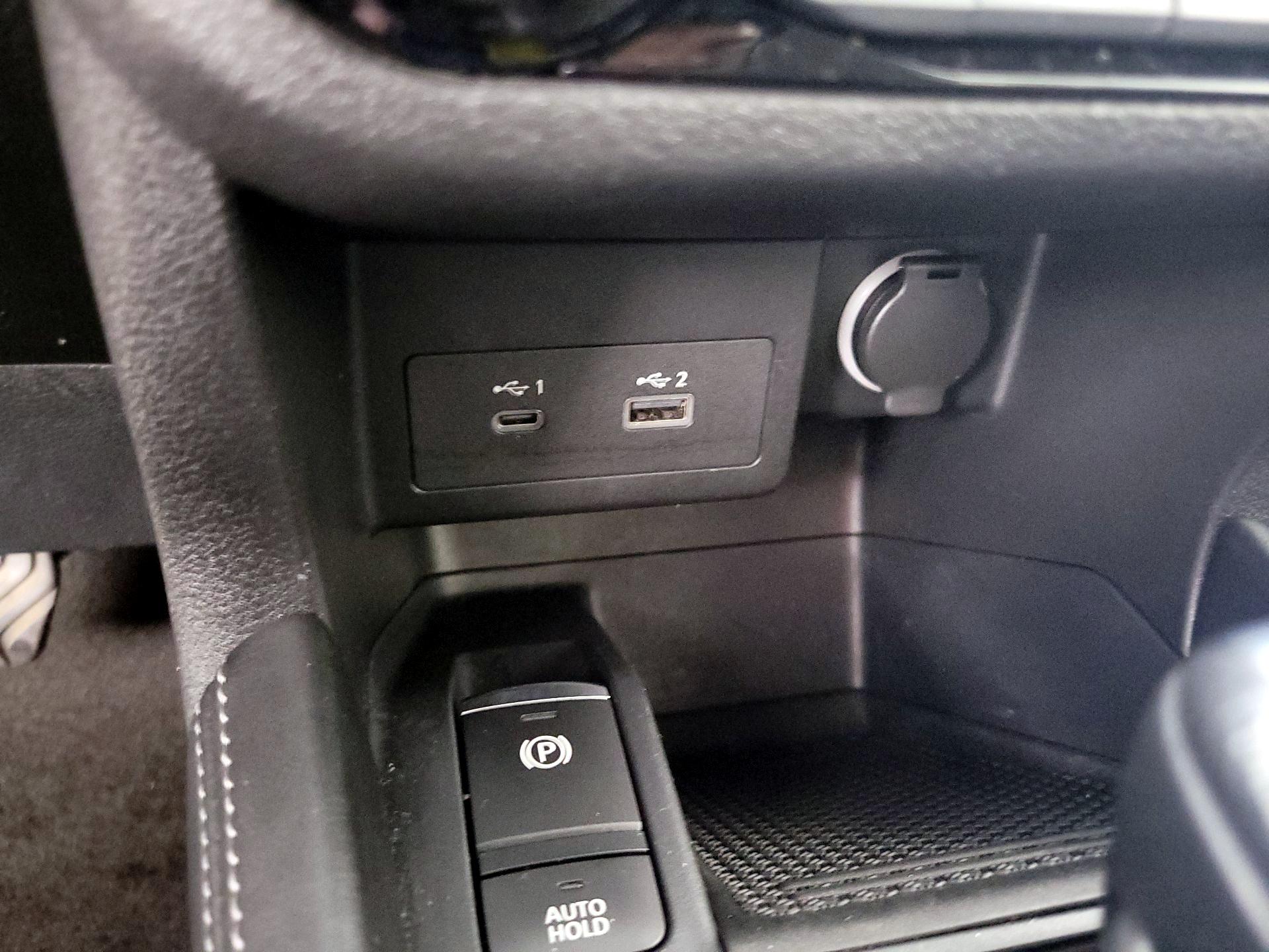 Thumbnail: 2021 Nissan Kicks - 18