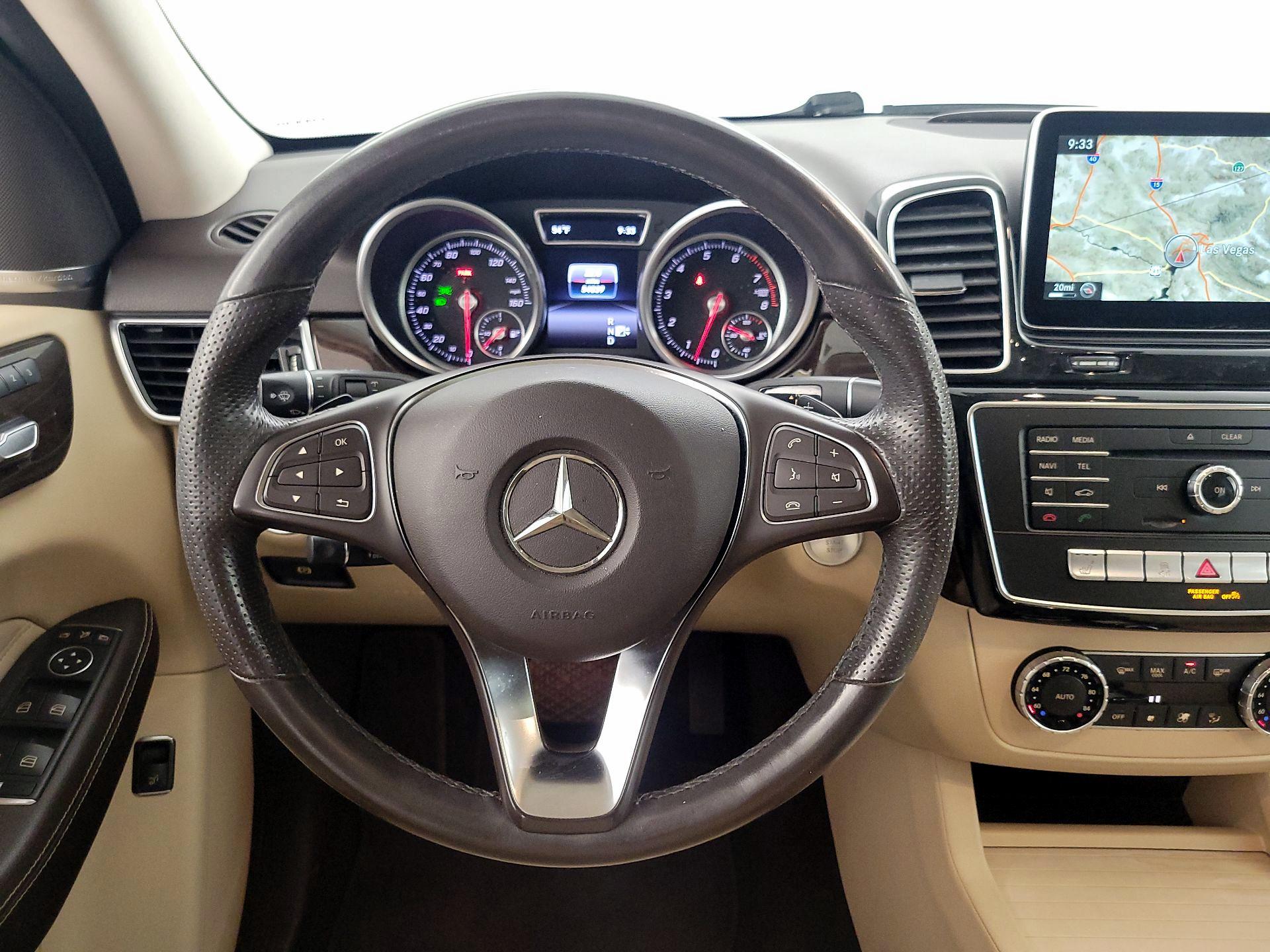 Thumbnail: 2016 Mercedes-Benz GLE - 10