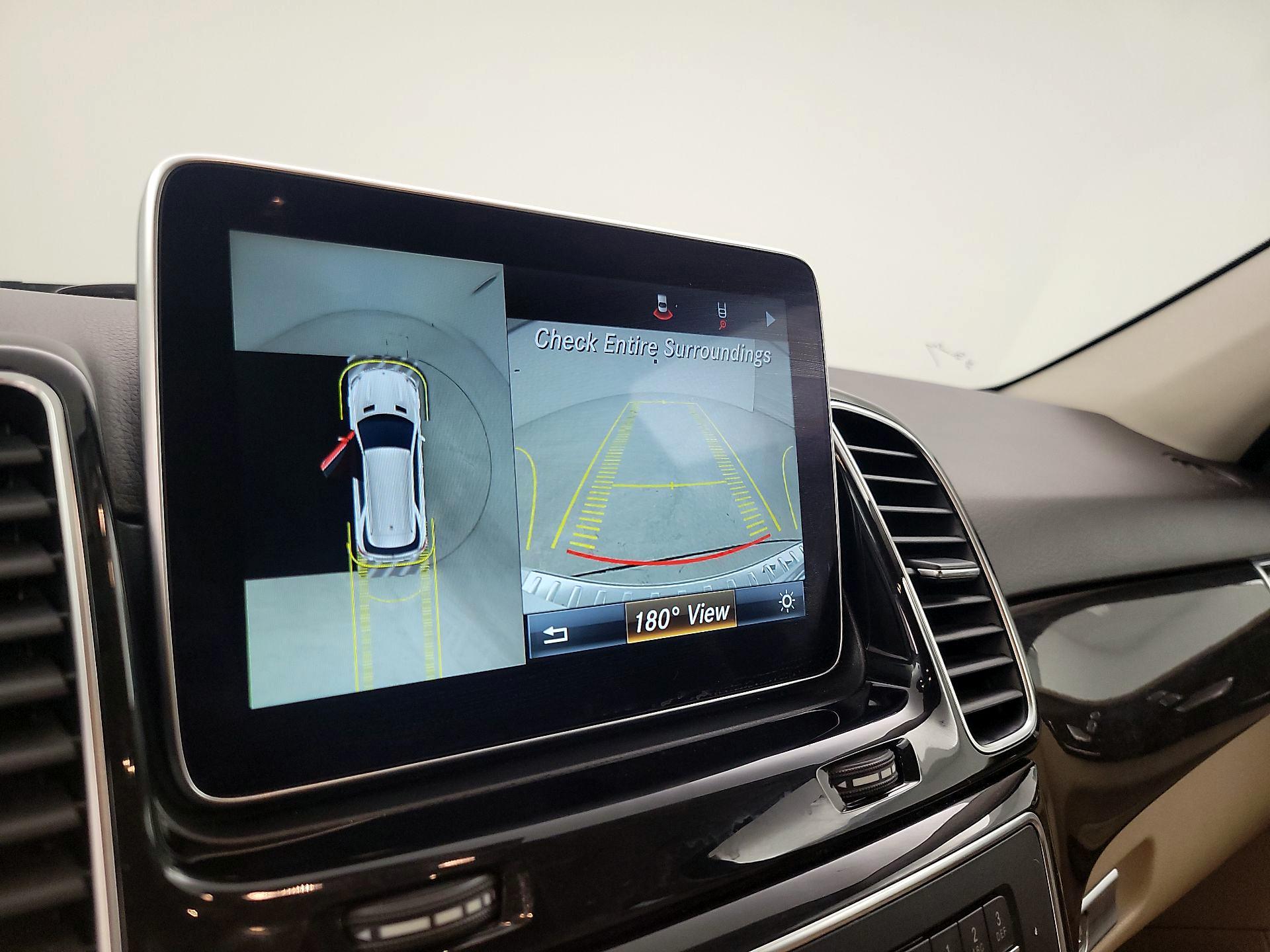 Thumbnail: 2016 Mercedes-Benz GLE - 15