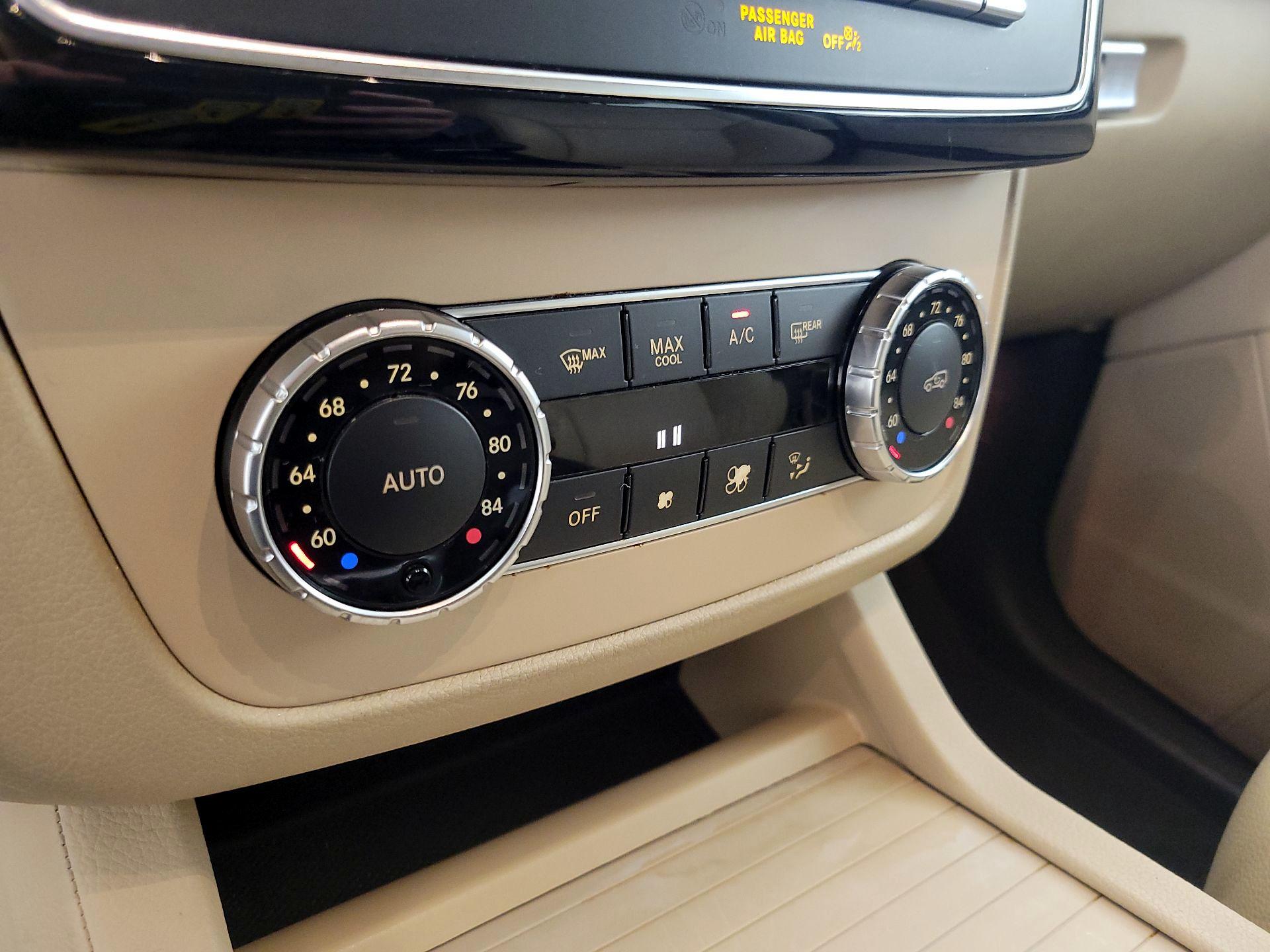 Thumbnail: 2016 Mercedes-Benz GLE - 17