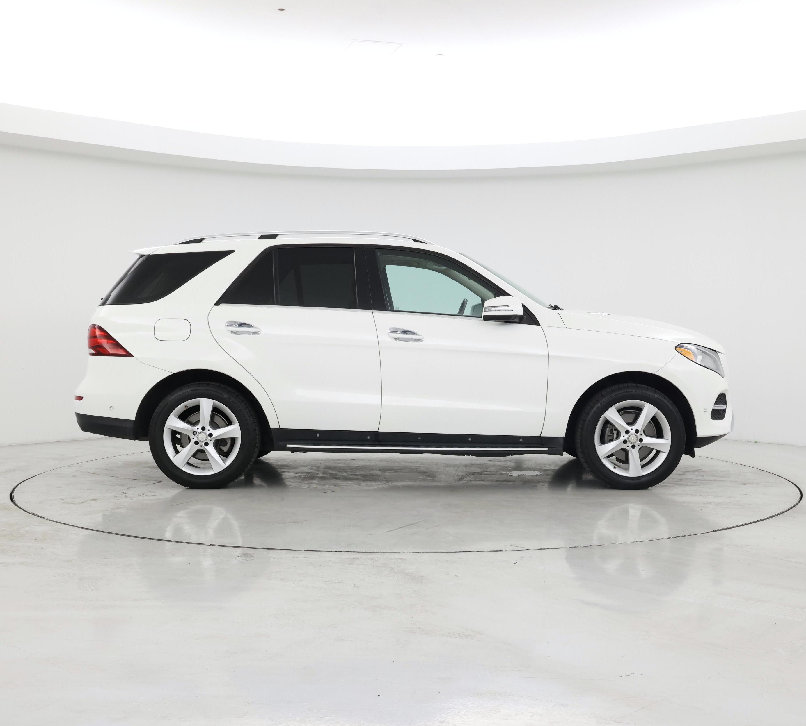 Thumbnail: 2016 Mercedes-Benz GLE - 7