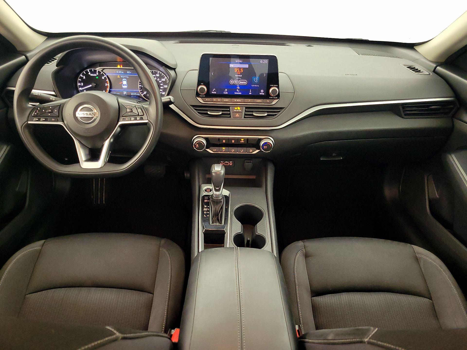 Thumbnail: 2019 Nissan Altima - 9