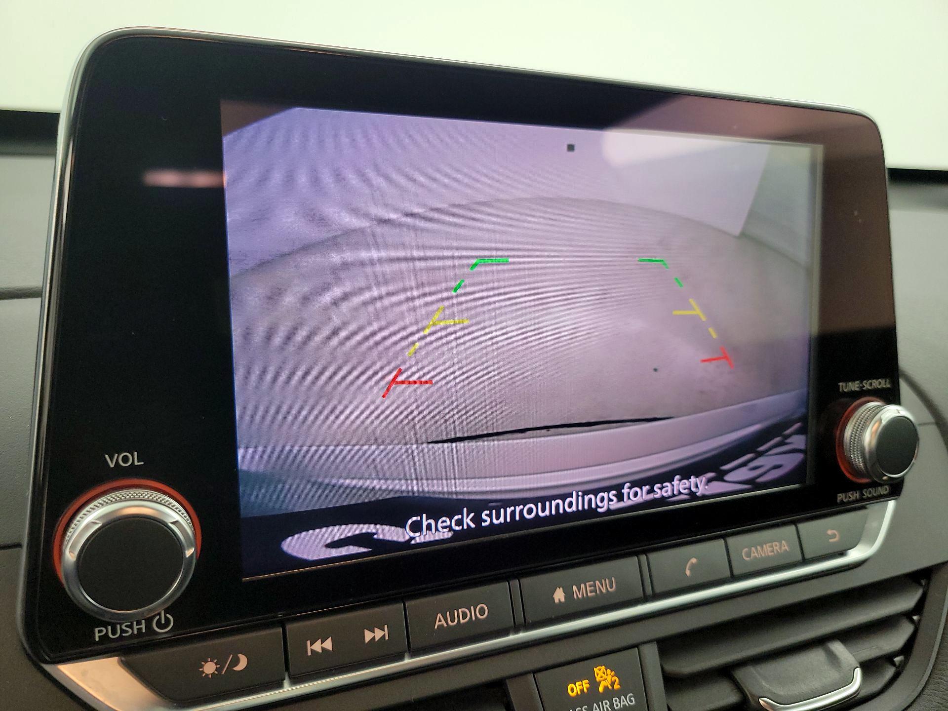 Thumbnail: 2019 Nissan Altima - 14