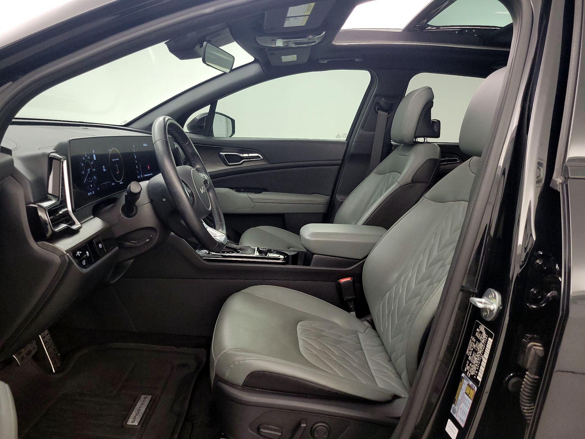 Thumbnail: 2023 Kia Sportage - 11