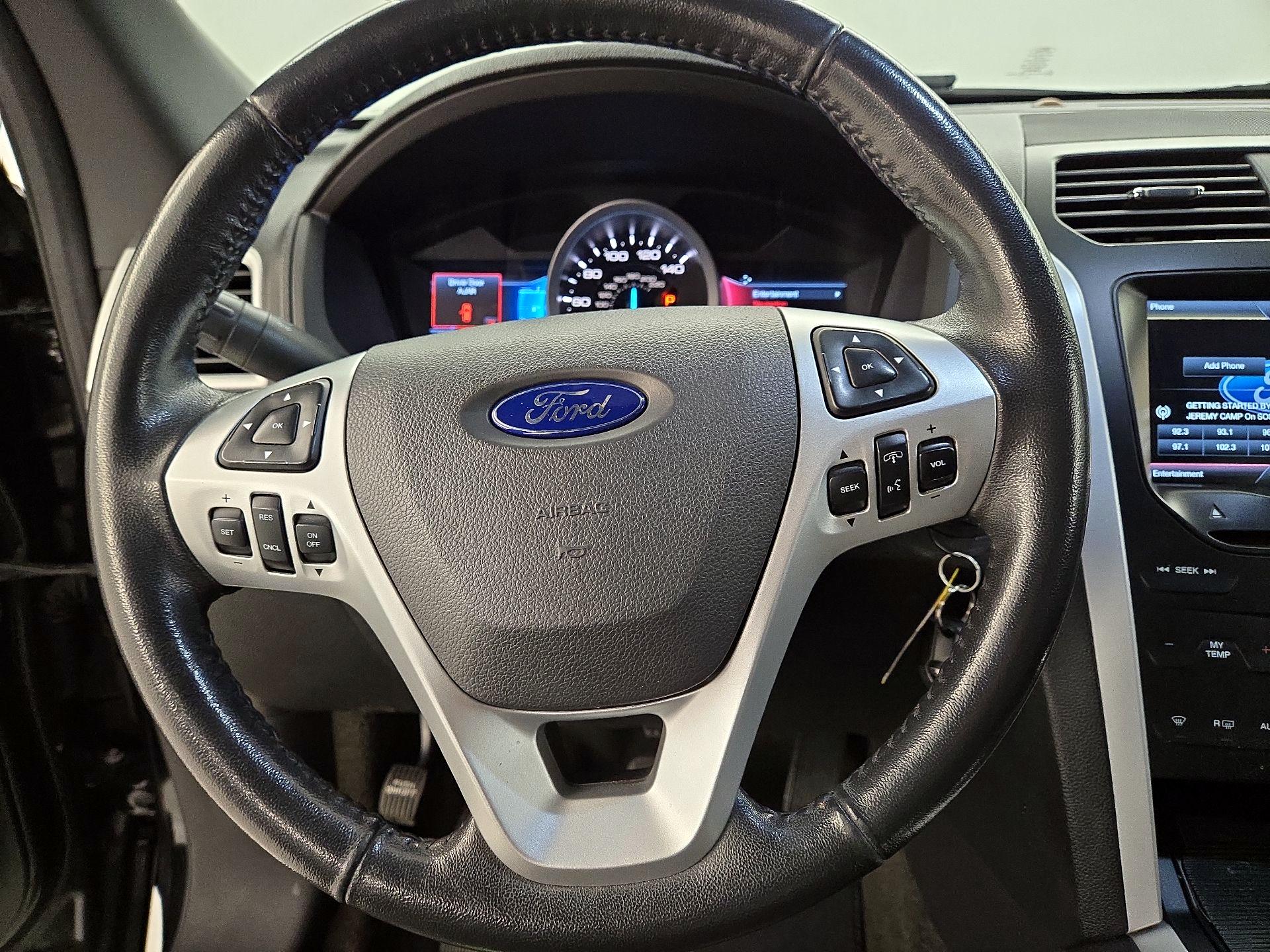 Thumbnail: 2014 Ford Explorer - 10