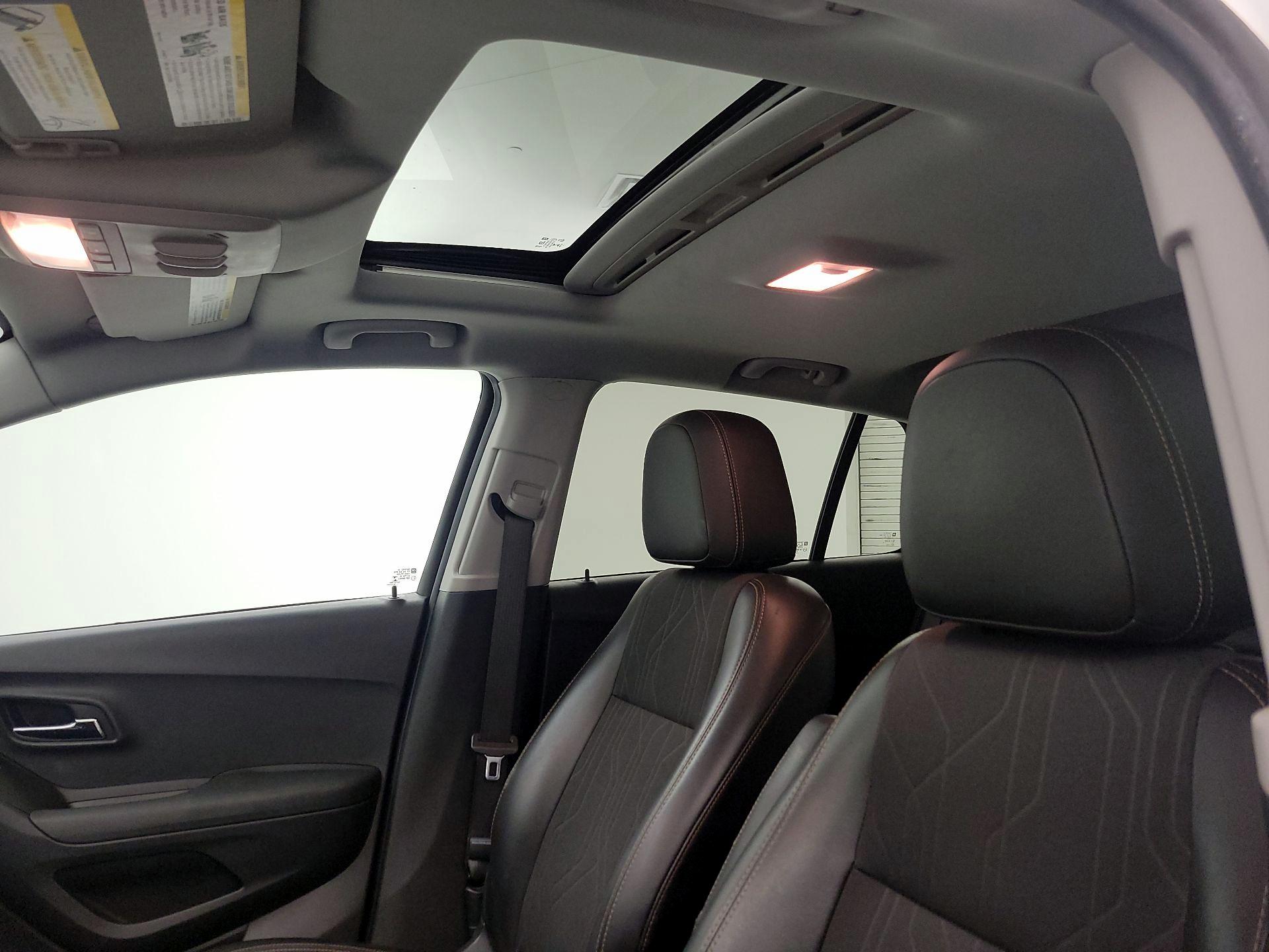 Thumbnail: 2020 Chevrolet Trax - 19