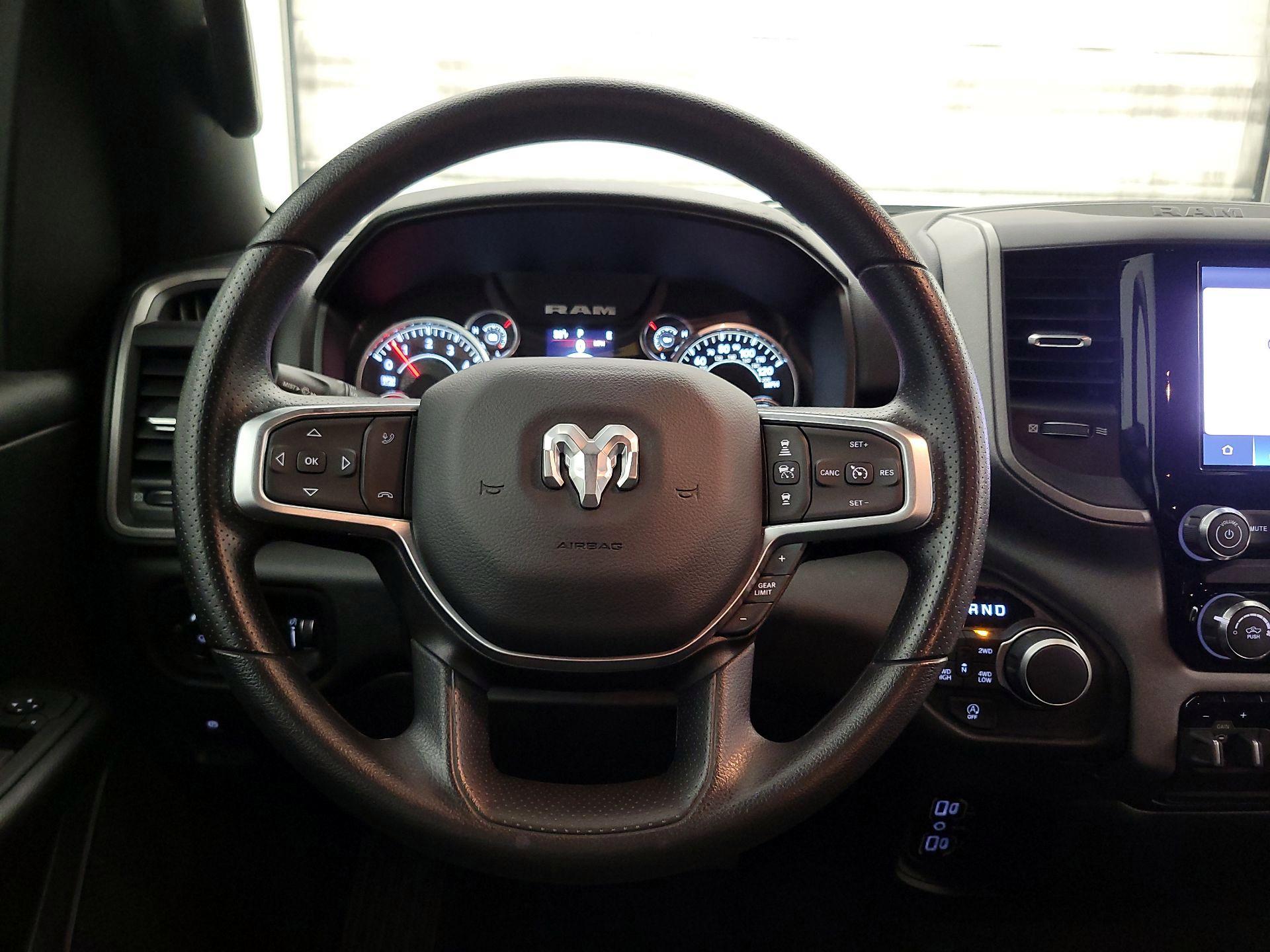 Thumbnail: 2025 RAM 1500 - 10