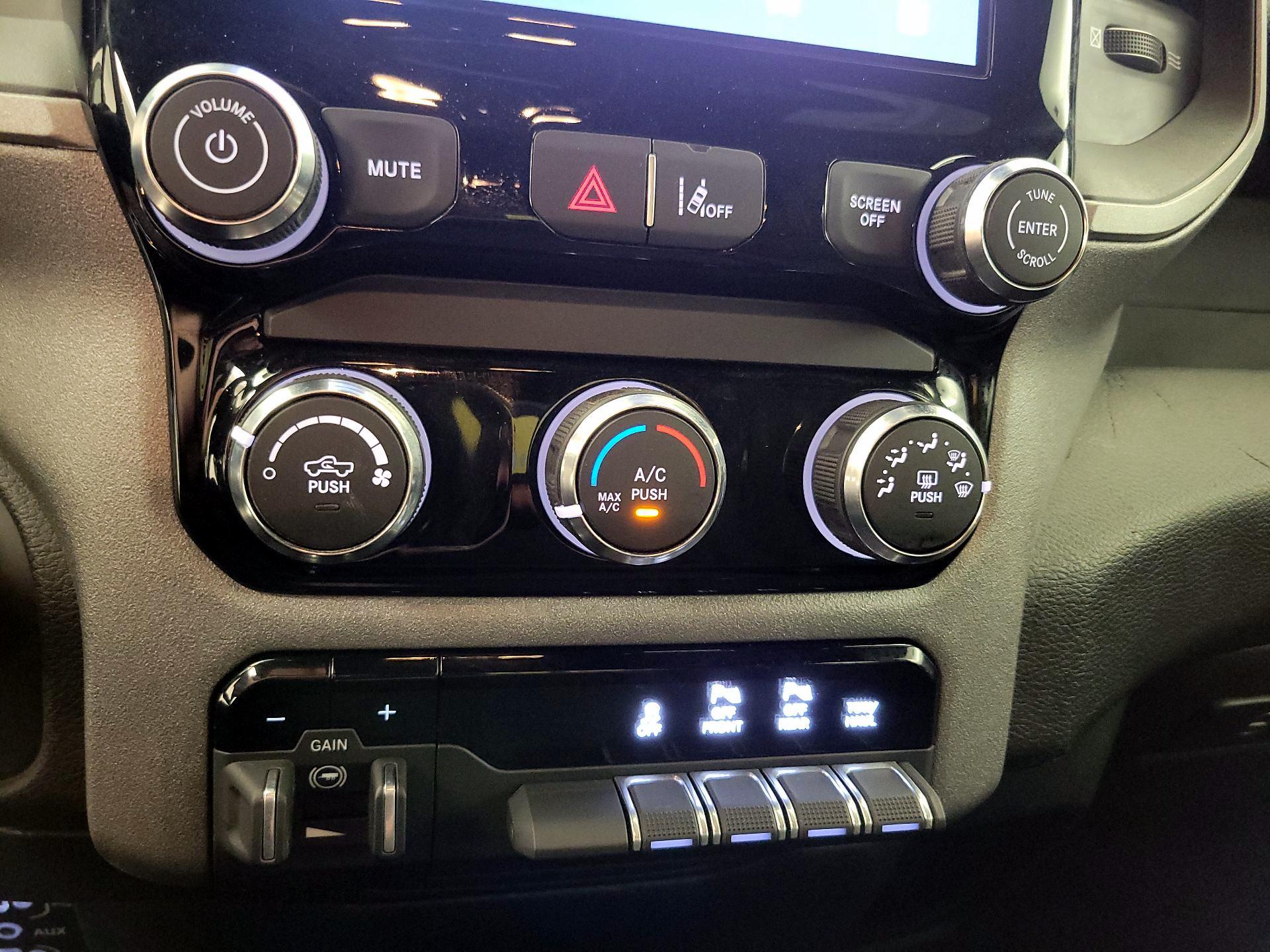 Thumbnail: 2025 RAM 1500 - 16