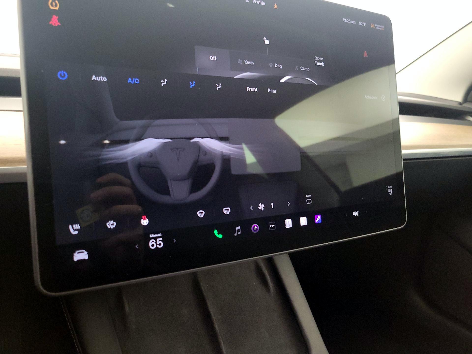 Thumbnail: 2022 Tesla Model 3 - 16