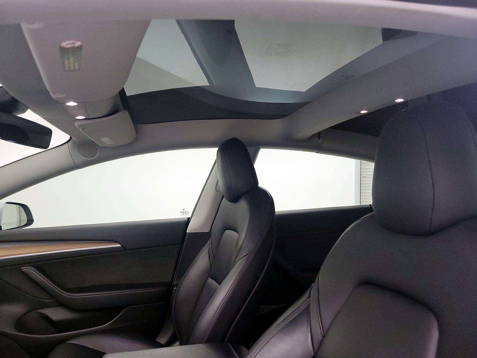 Thumbnail: 2022 Tesla Model 3 - 18