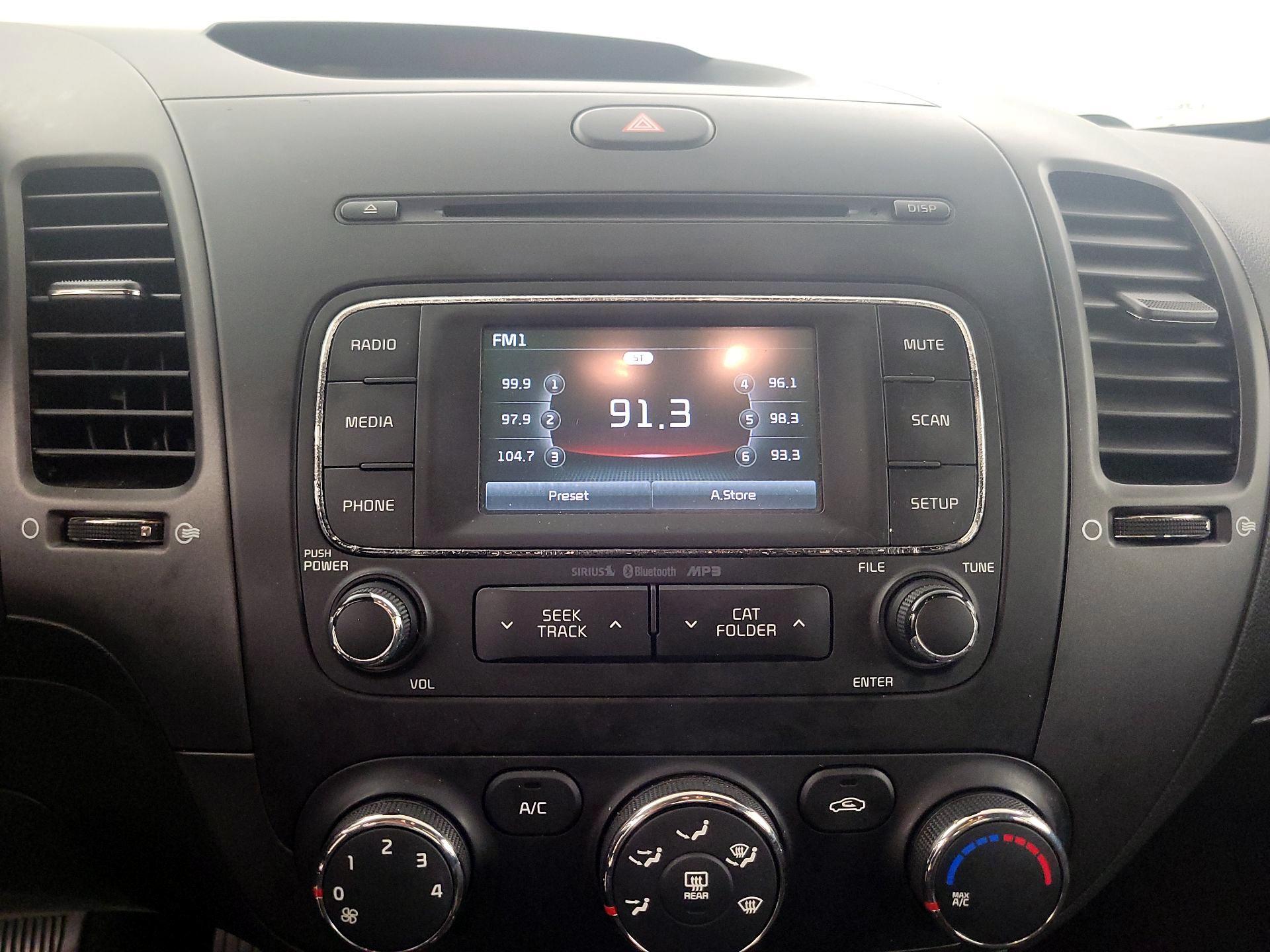 Thumbnail: 2016 Kia Forte - 15