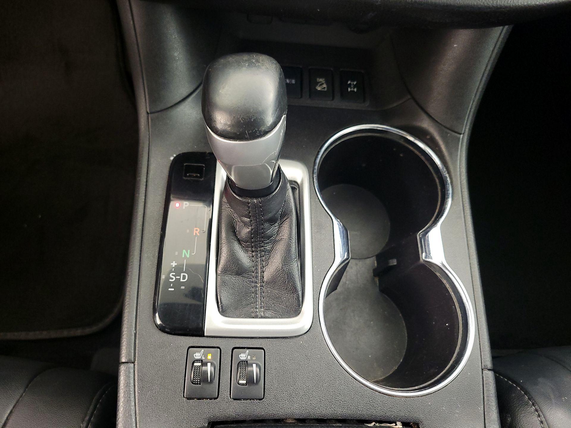 Thumbnail: 2018 Toyota Highlander - 18