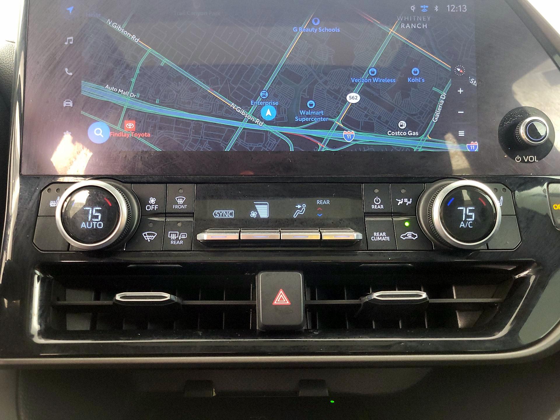 Thumbnail: 2023 Toyota Highlander - 17