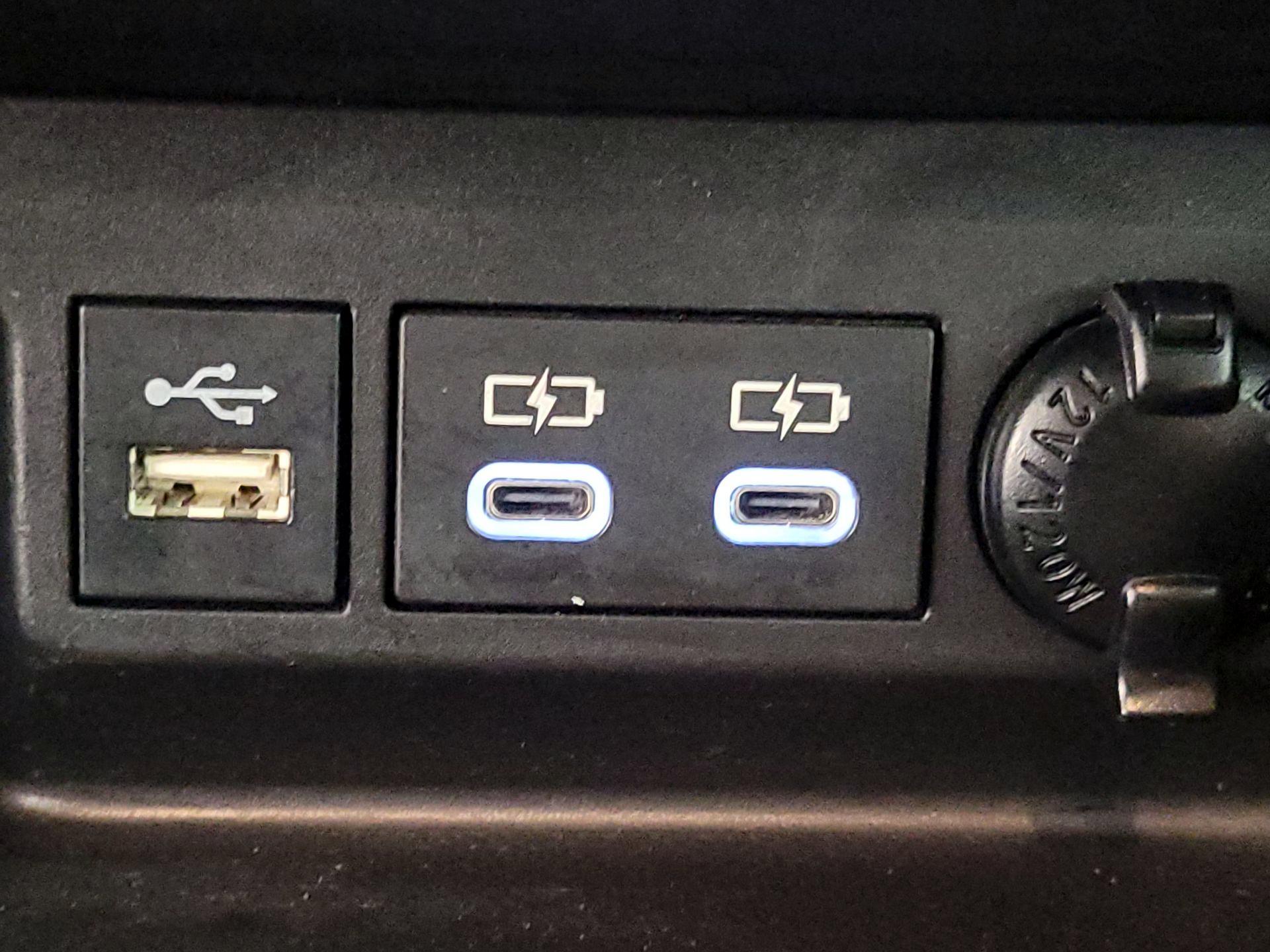 Thumbnail: 2023 Toyota Highlander - 19