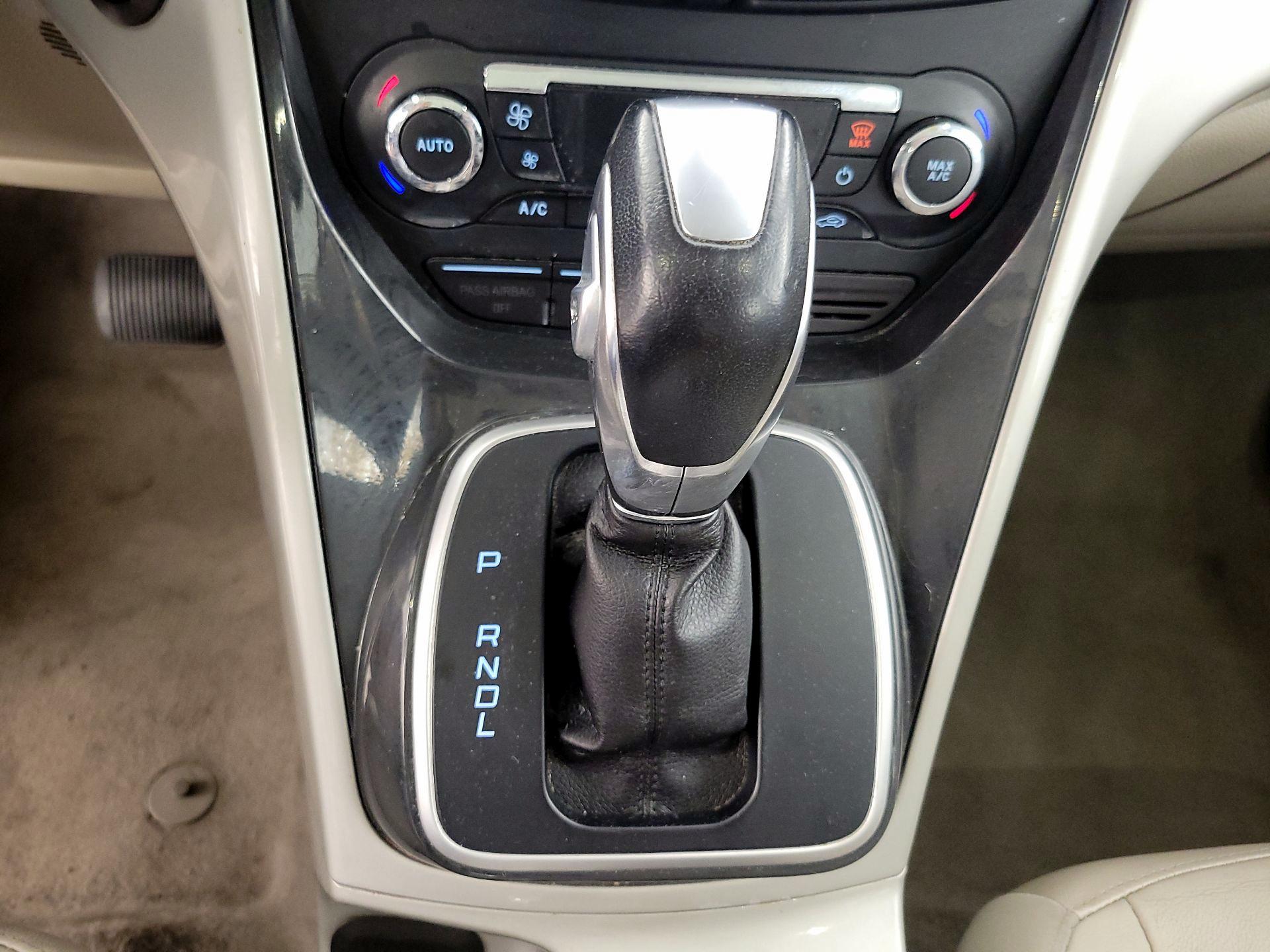 Thumbnail: 2014 Ford C-Max - 16