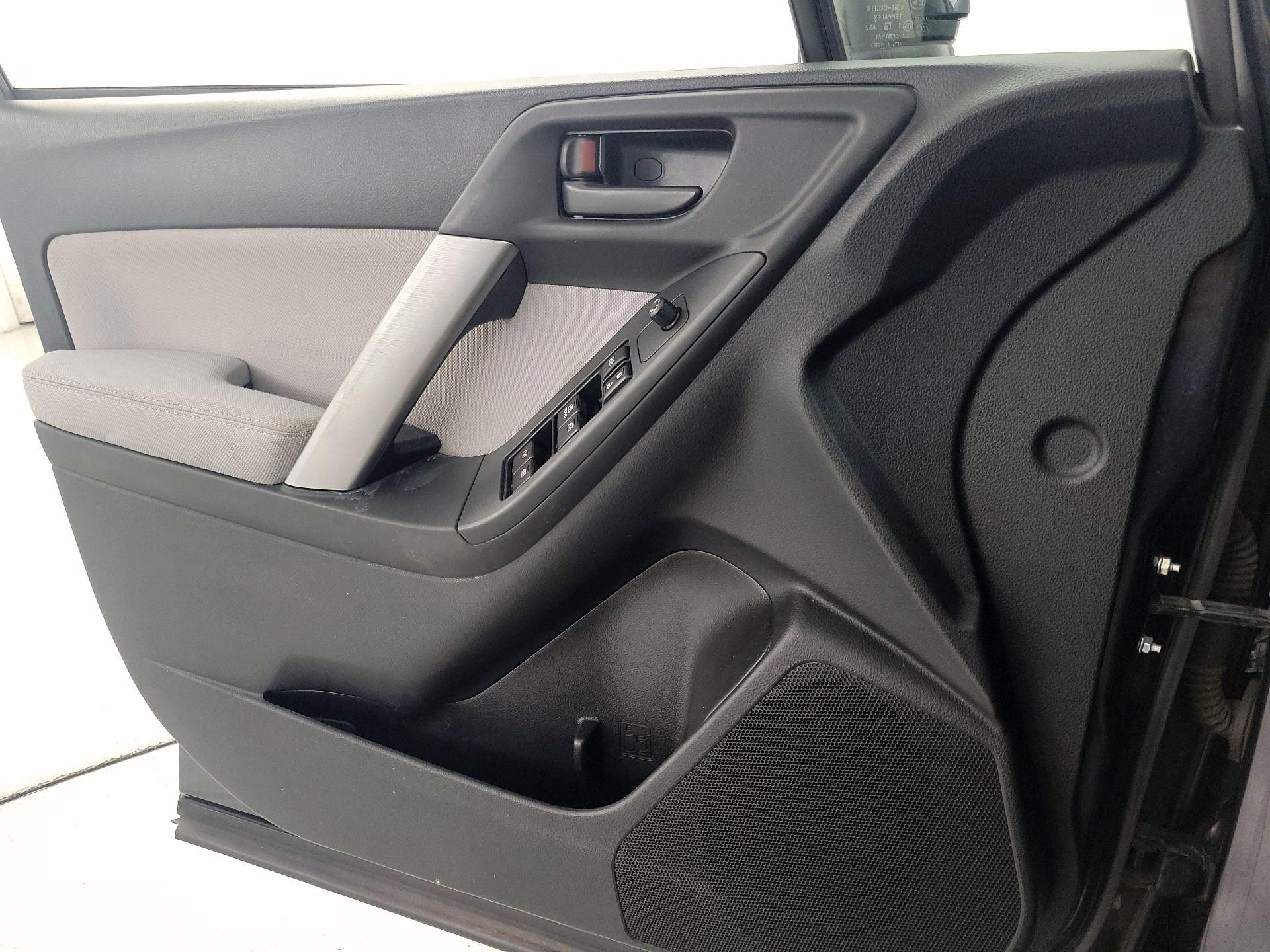 Thumbnail: 2014 Subaru Forester - 12