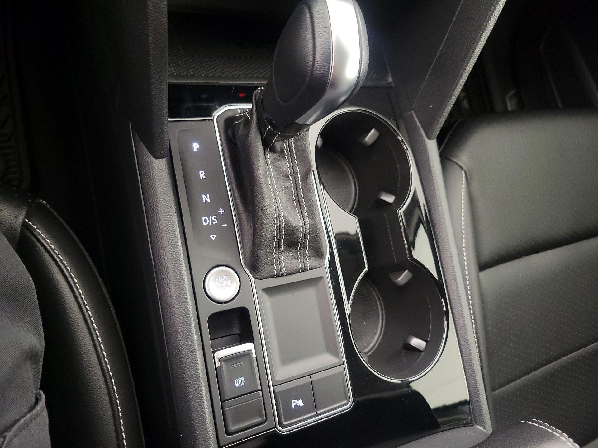 Thumbnail: 2022 Volkswagen Atlas - 17