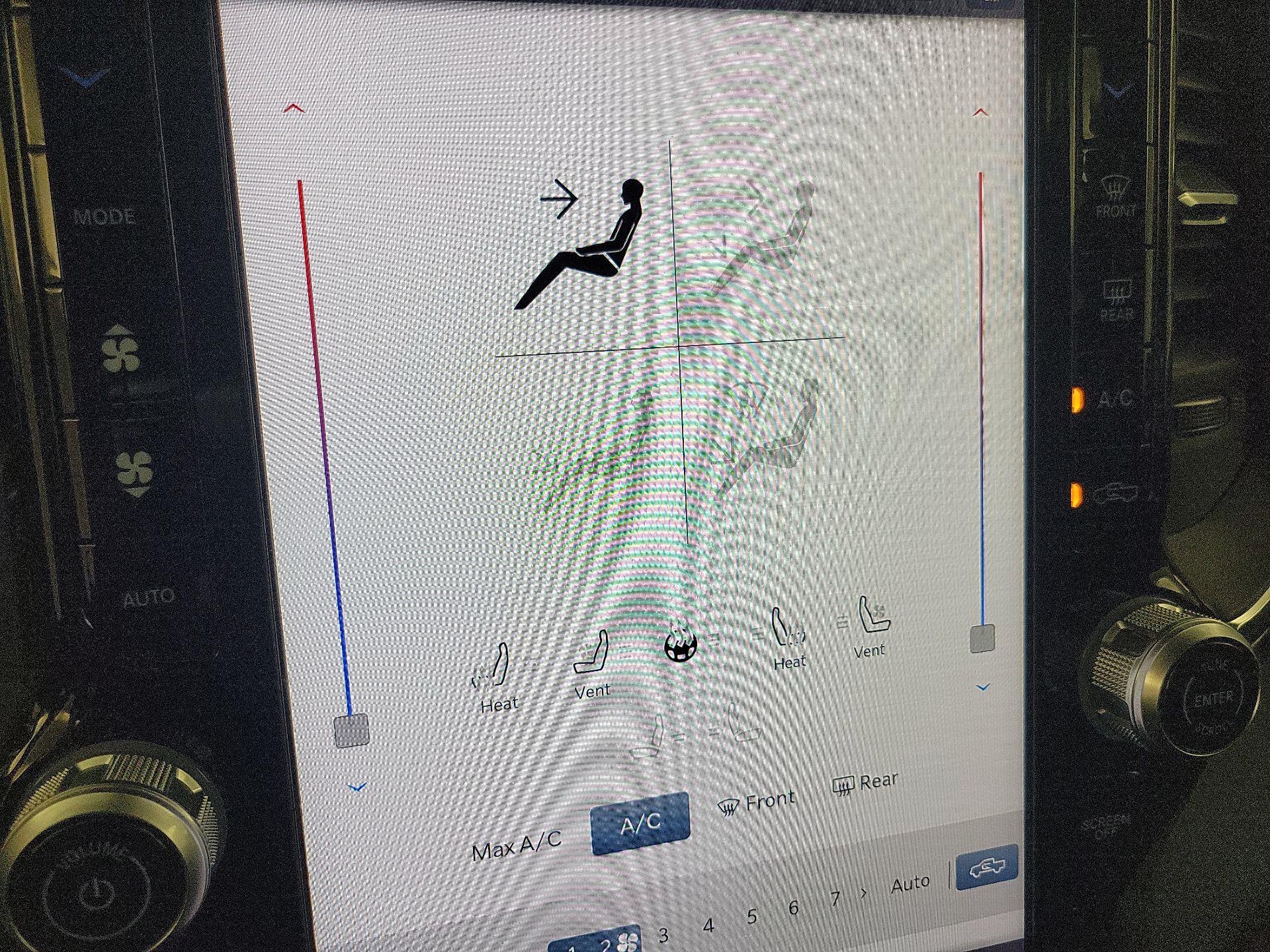 Thumbnail: 2025 RAM 1500 - 17