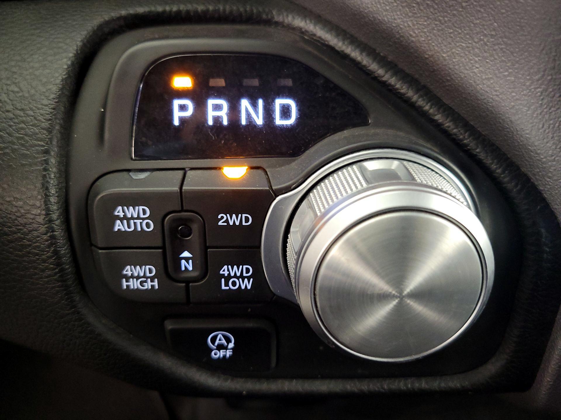 Thumbnail: 2025 RAM 1500 - 18