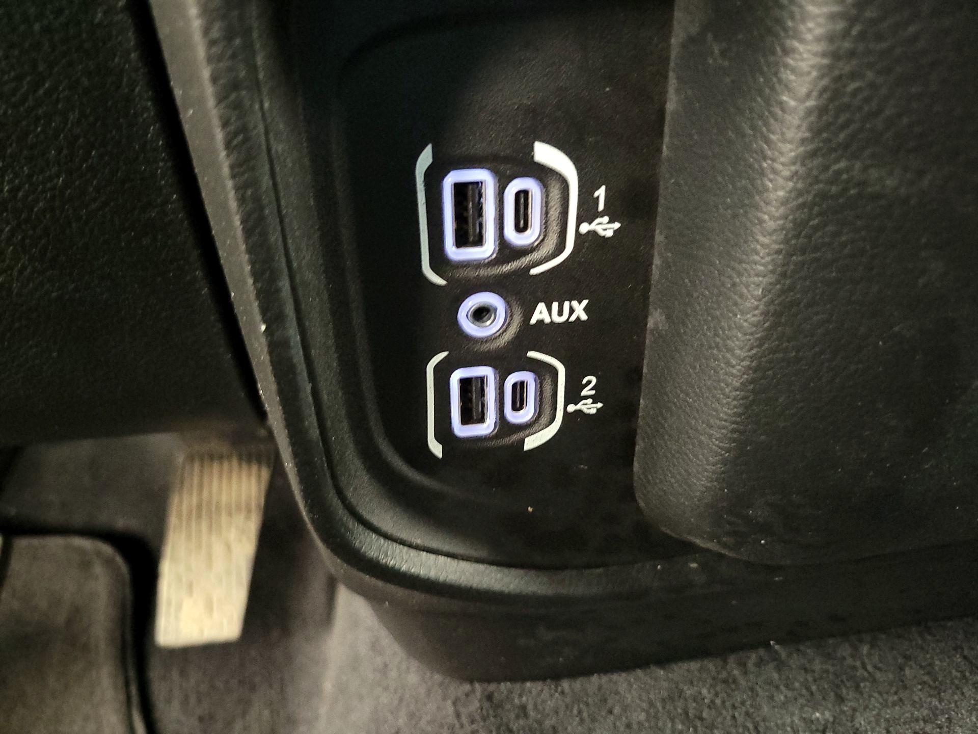 Thumbnail: 2025 RAM 1500 - 19