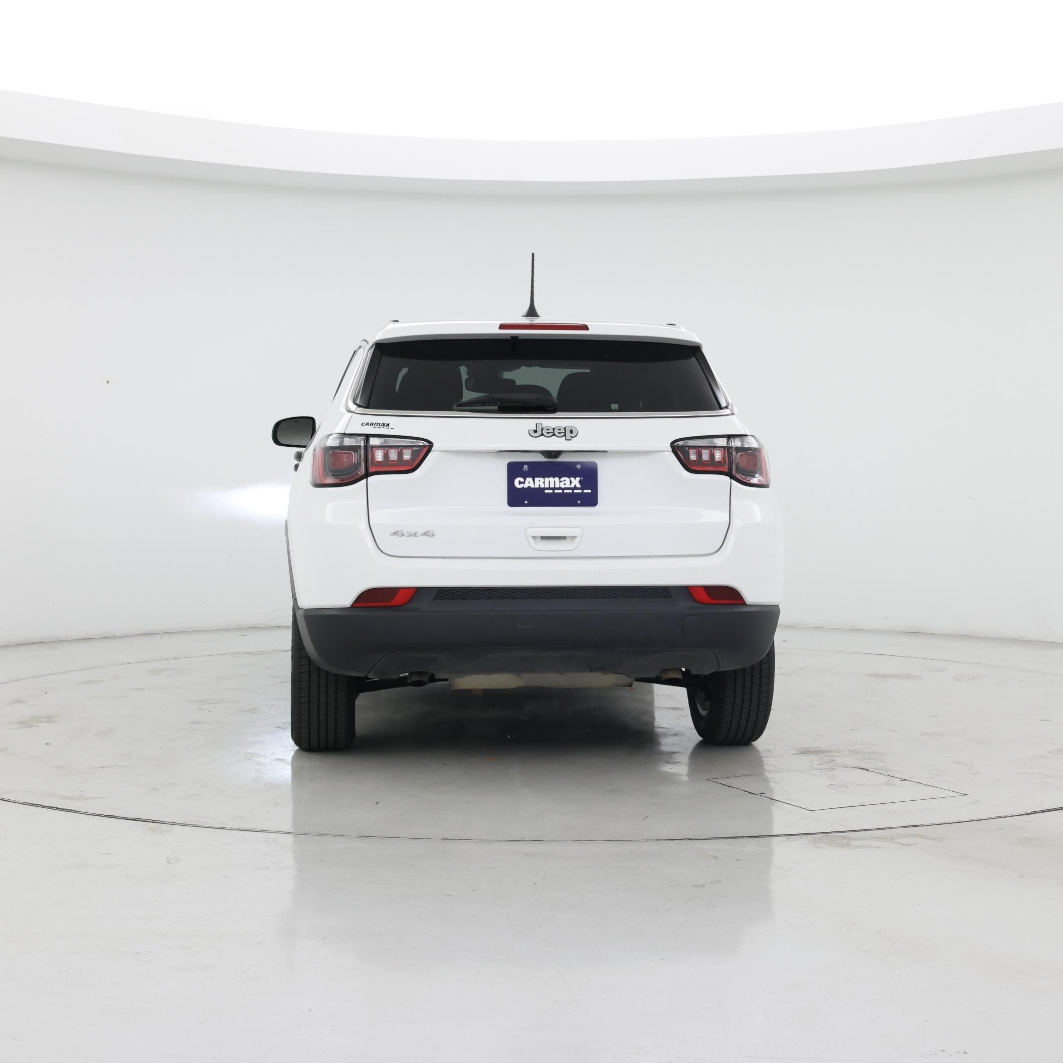 Thumbnail: 2023 Jeep Compass - 6