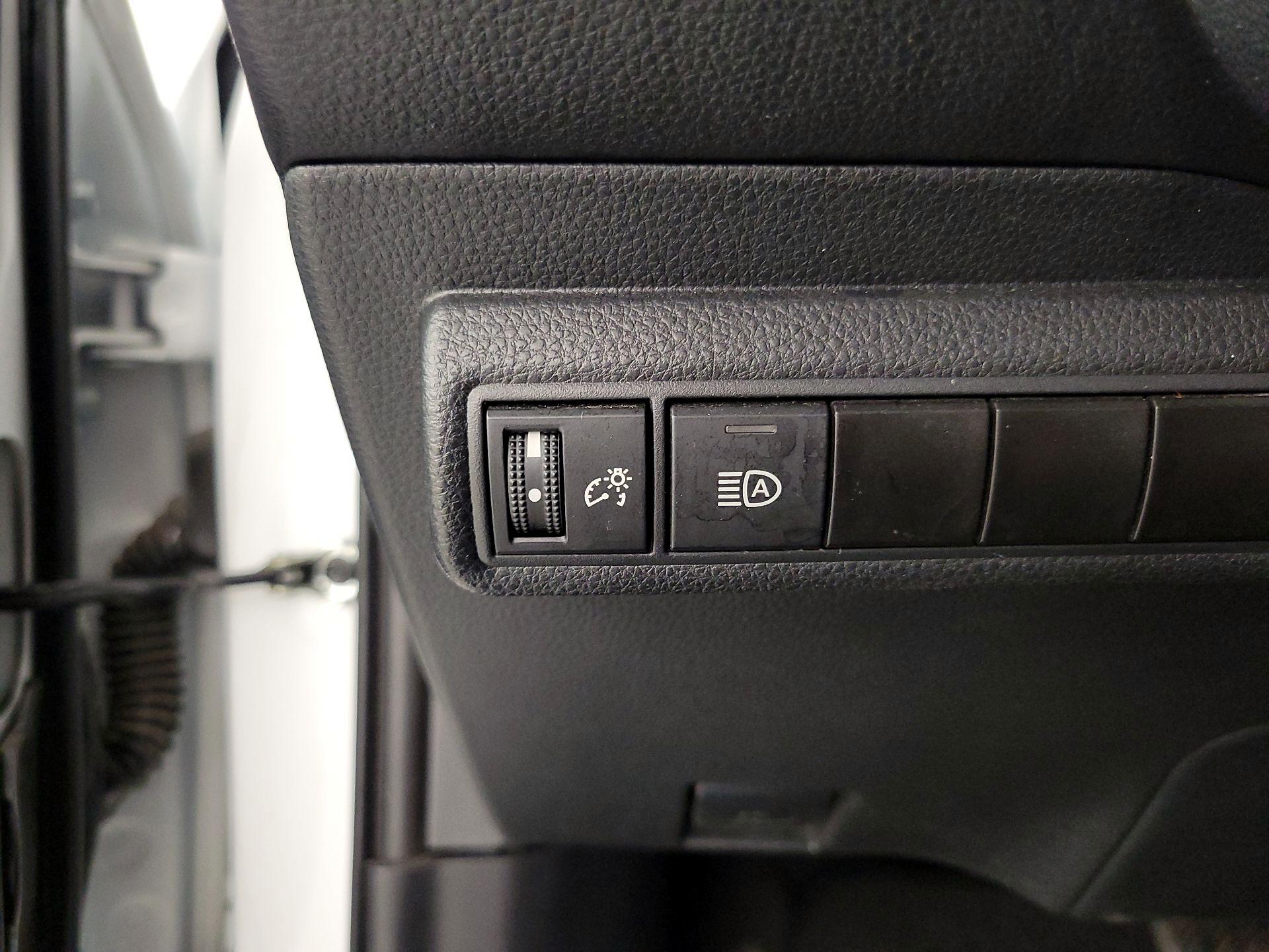 Thumbnail: 2024 Toyota Corolla - 13