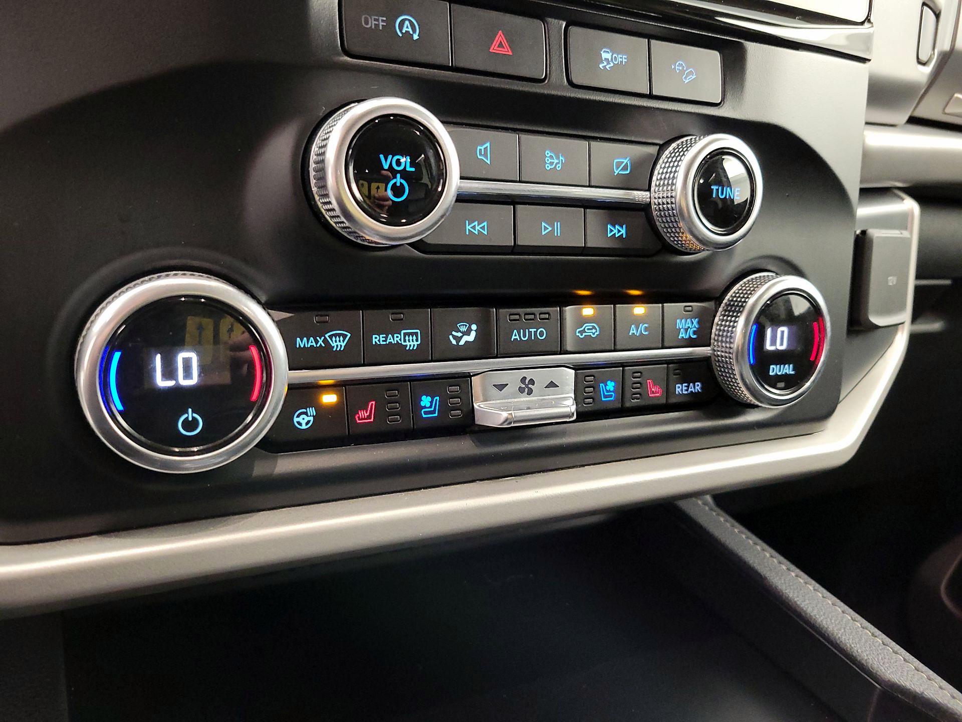 Thumbnail: 2024 Ford Expedition - 17