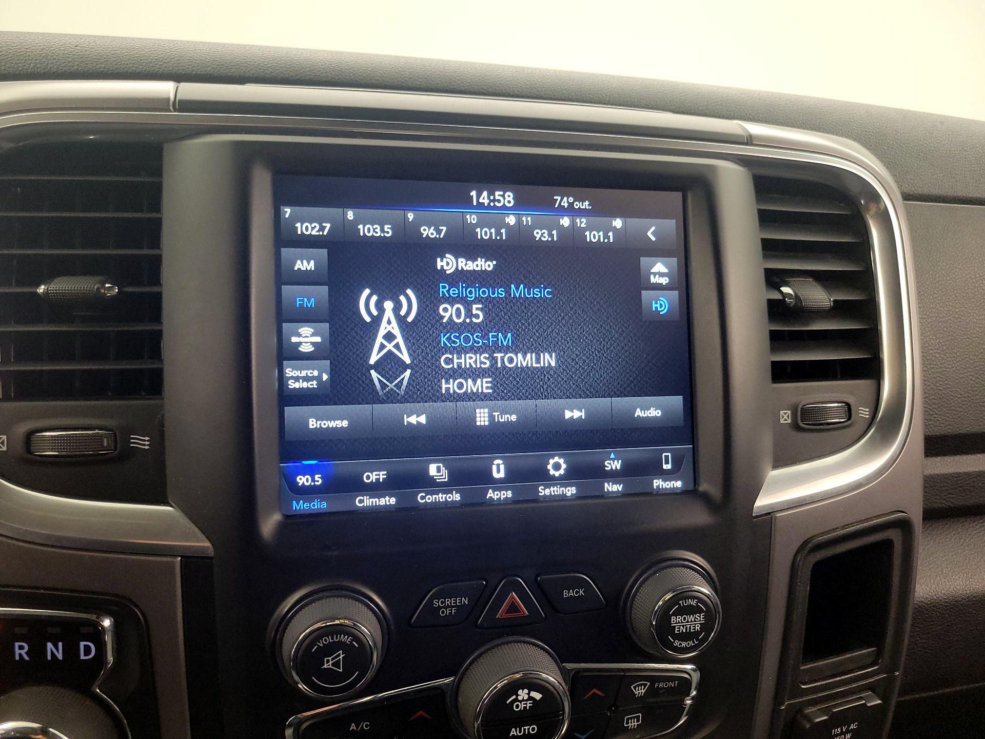 Thumbnail: 2023 RAM 1500 Classic - 16