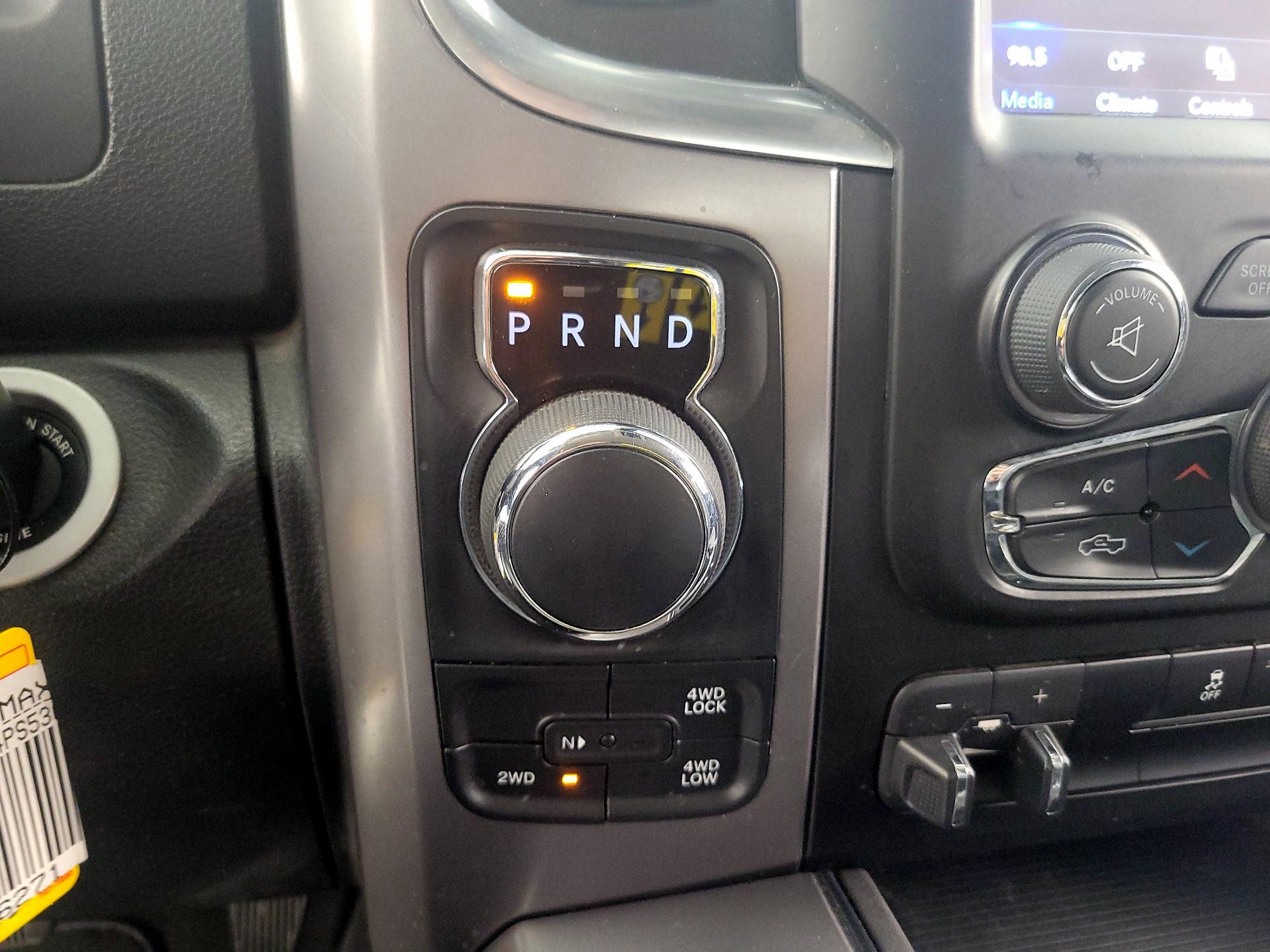 Thumbnail: 2023 RAM 1500 Classic - 18