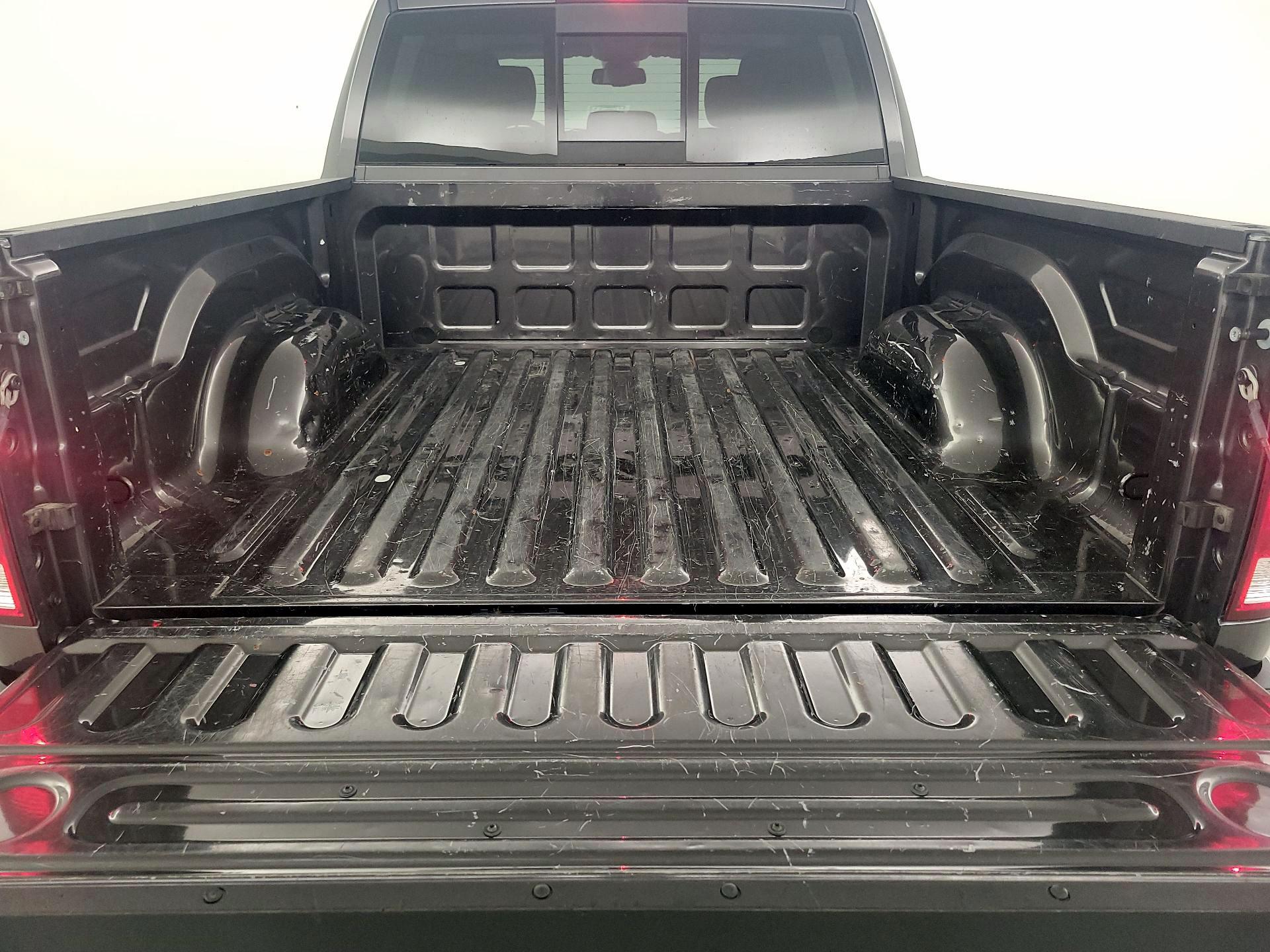 Thumbnail: 2023 RAM 1500 Classic - 20