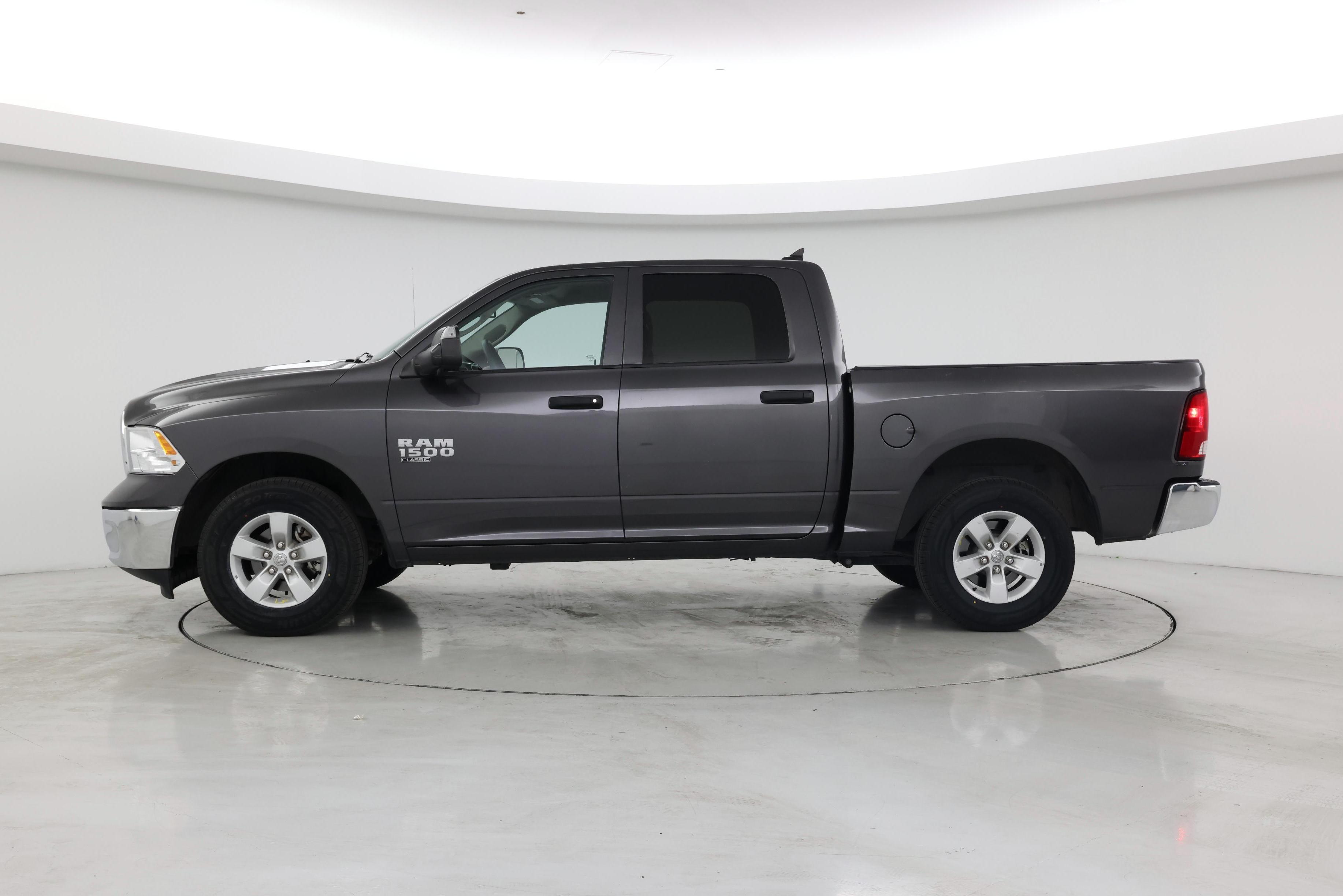 Thumbnail: 2023 RAM 1500 Classic - 3