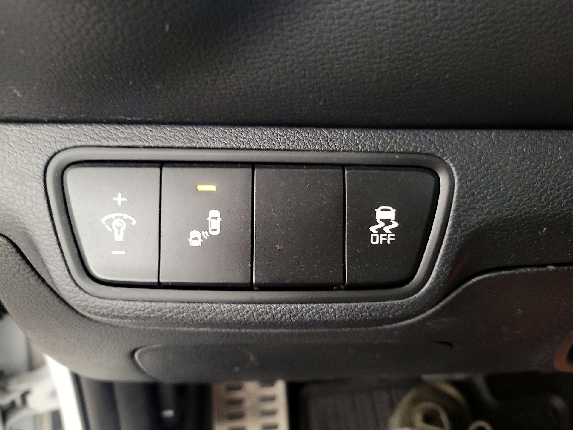 Thumbnail: 2023 Kia Forte - 13