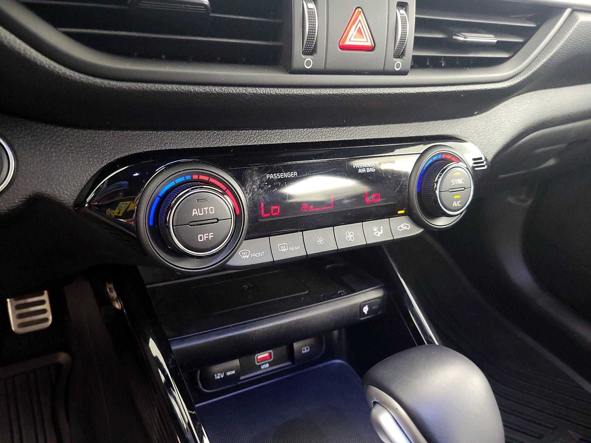 Thumbnail: 2023 Kia Forte - 17