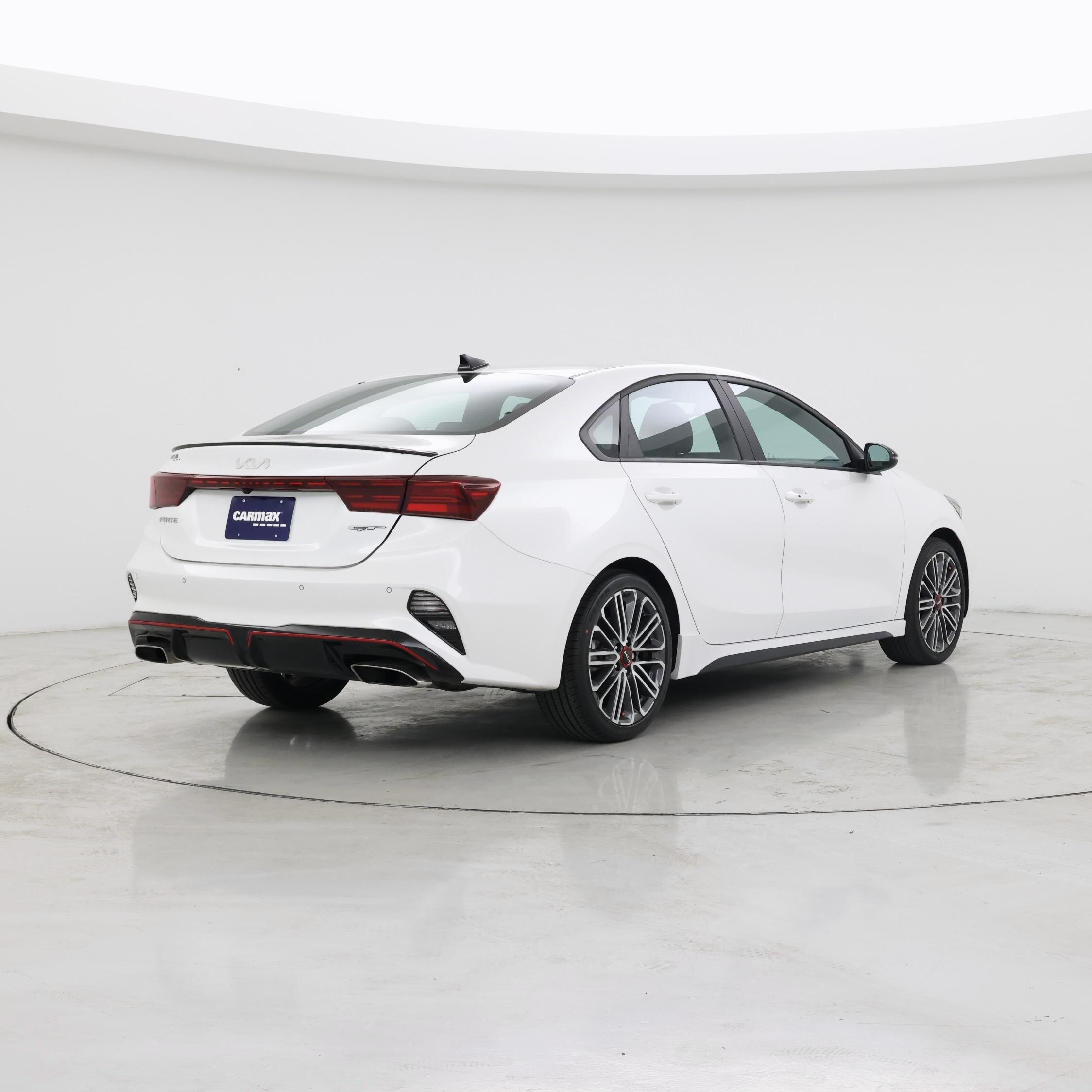 Thumbnail: 2023 Kia Forte - 8