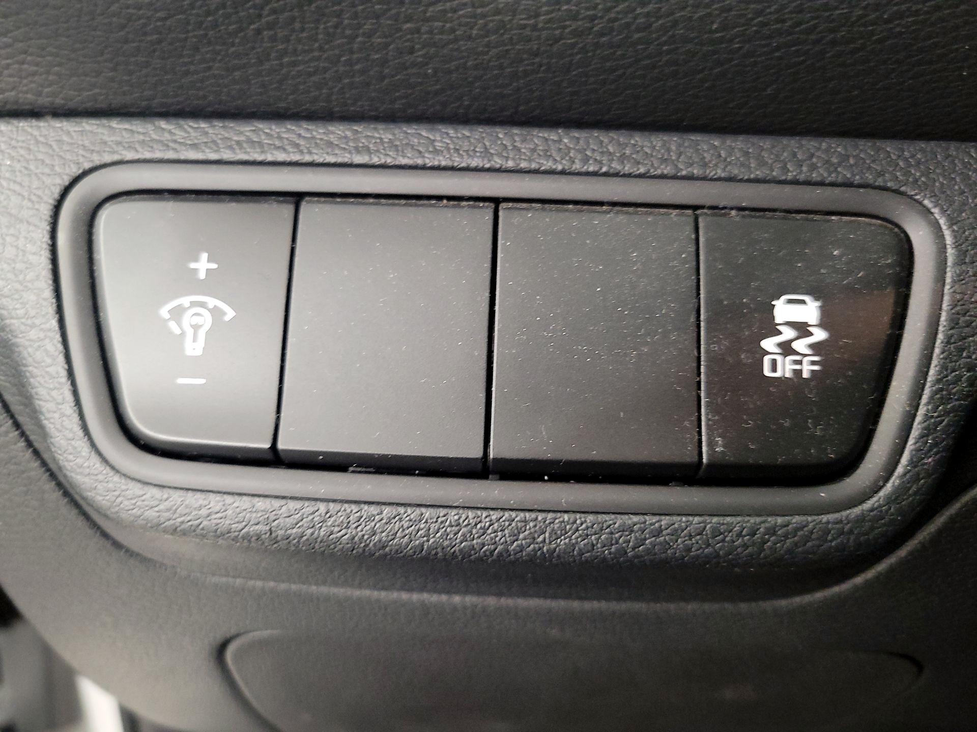 Thumbnail: 2024 Kia Forte - 13