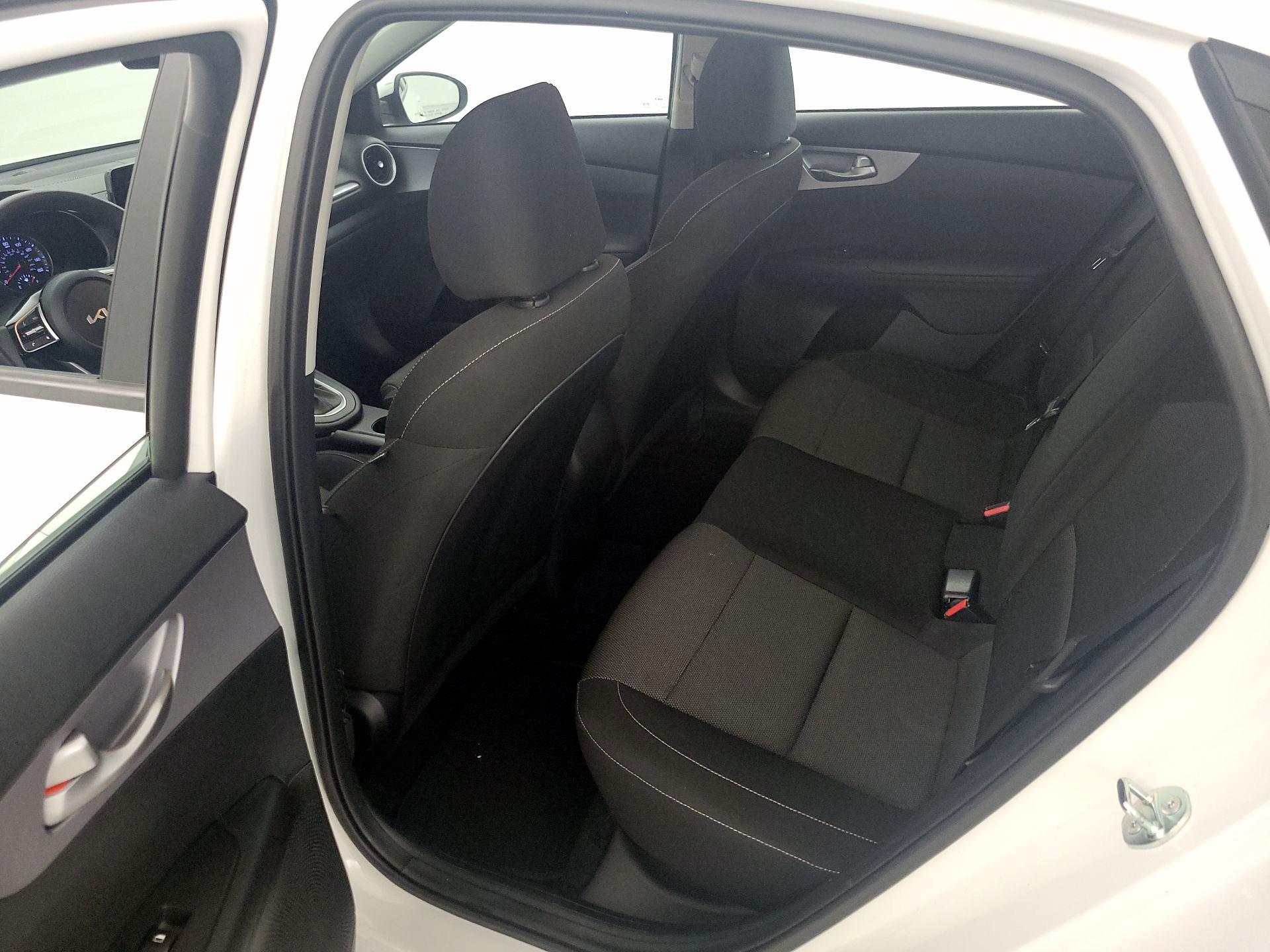 Thumbnail: 2024 Kia Forte - 19