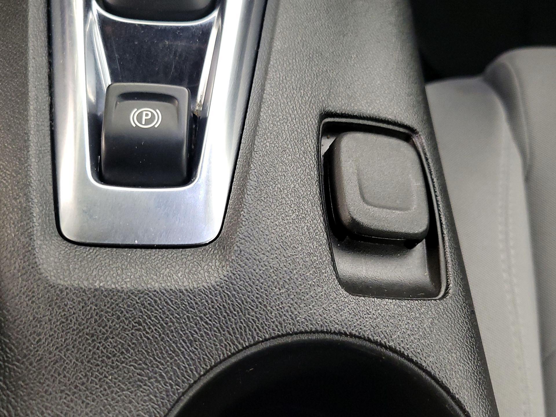 Thumbnail: 2023 Chevrolet Camaro - 17