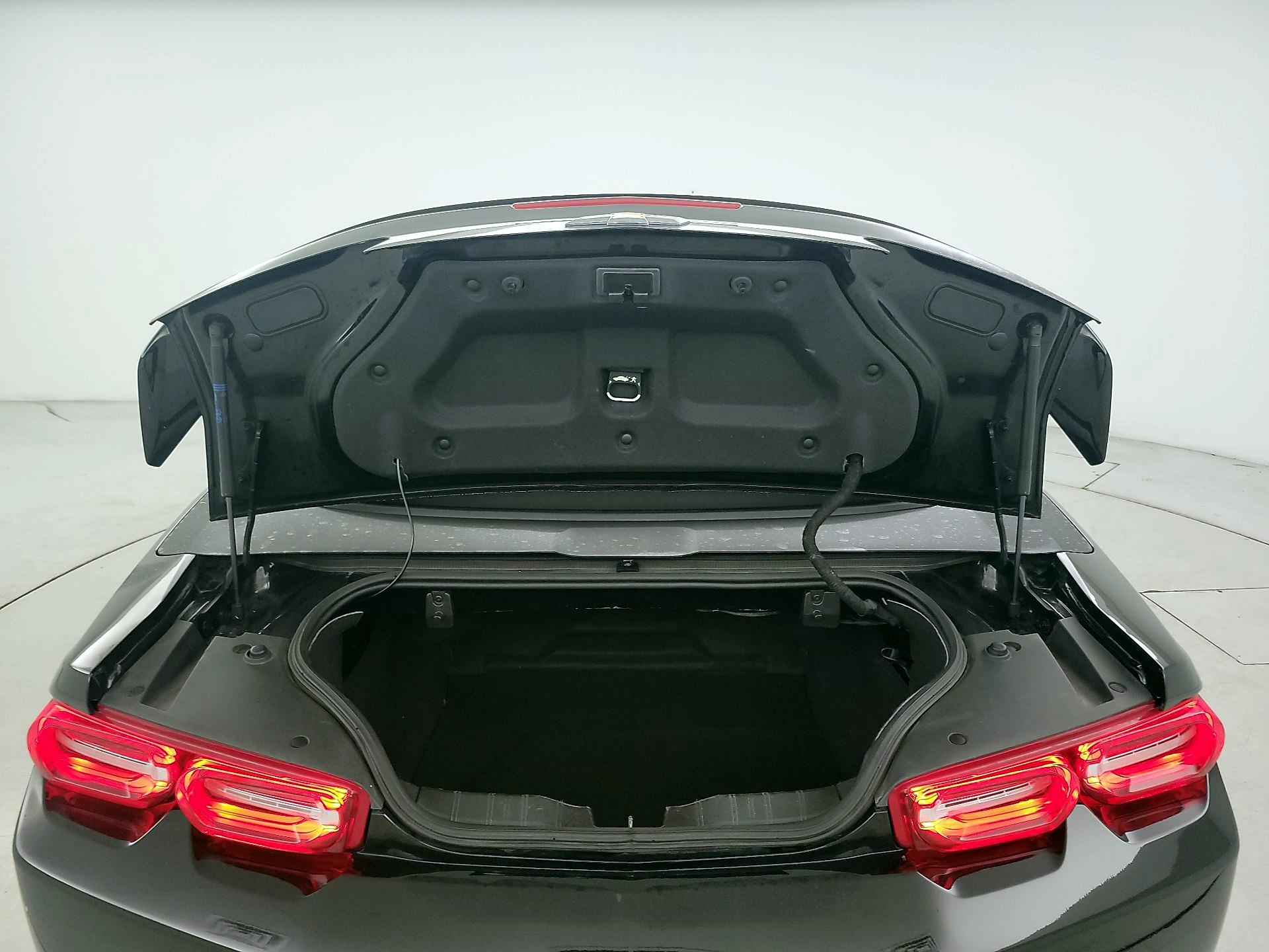 Thumbnail: 2023 Chevrolet Camaro - 19