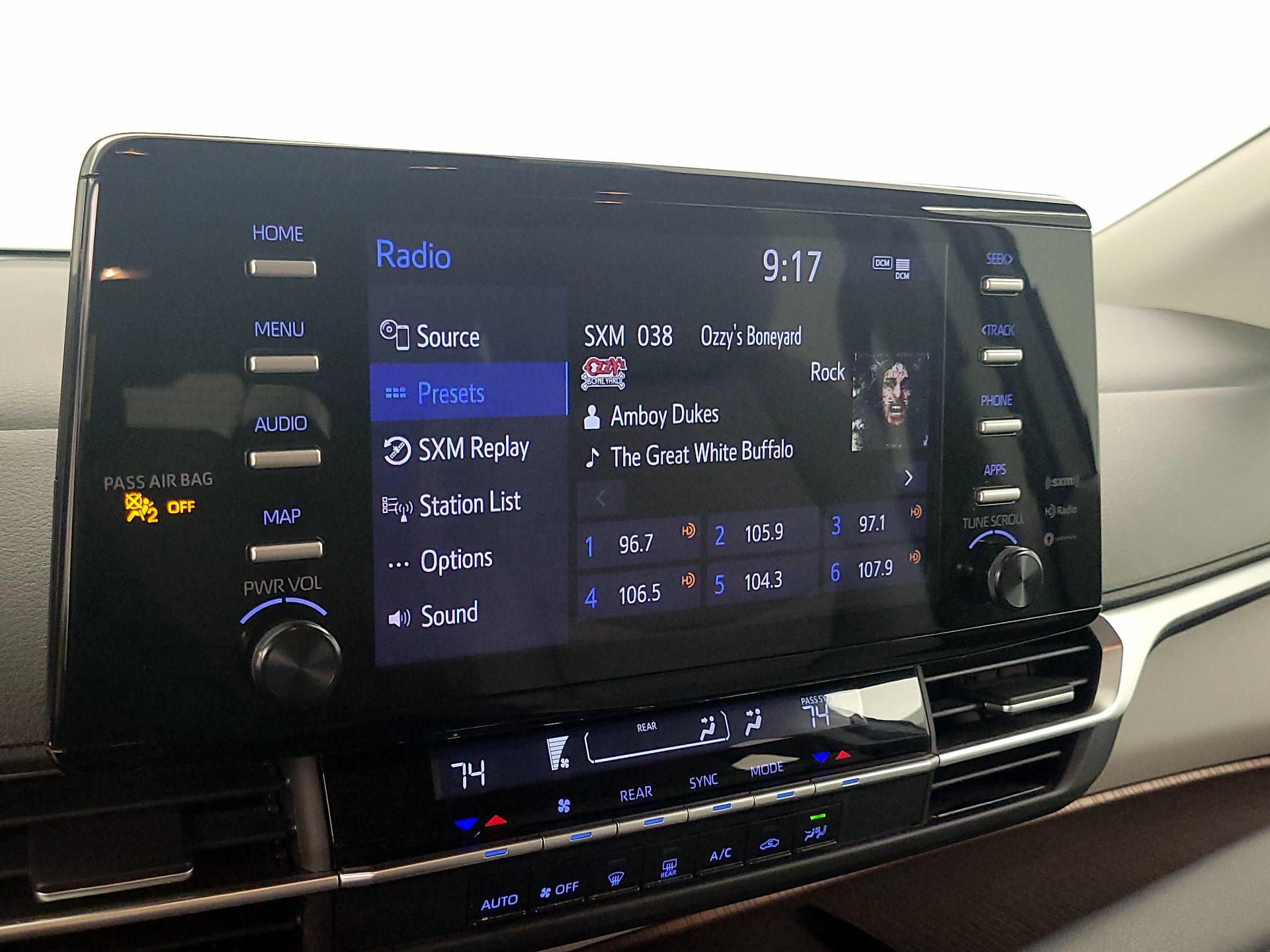 Thumbnail: 2024 Toyota Sienna - 15