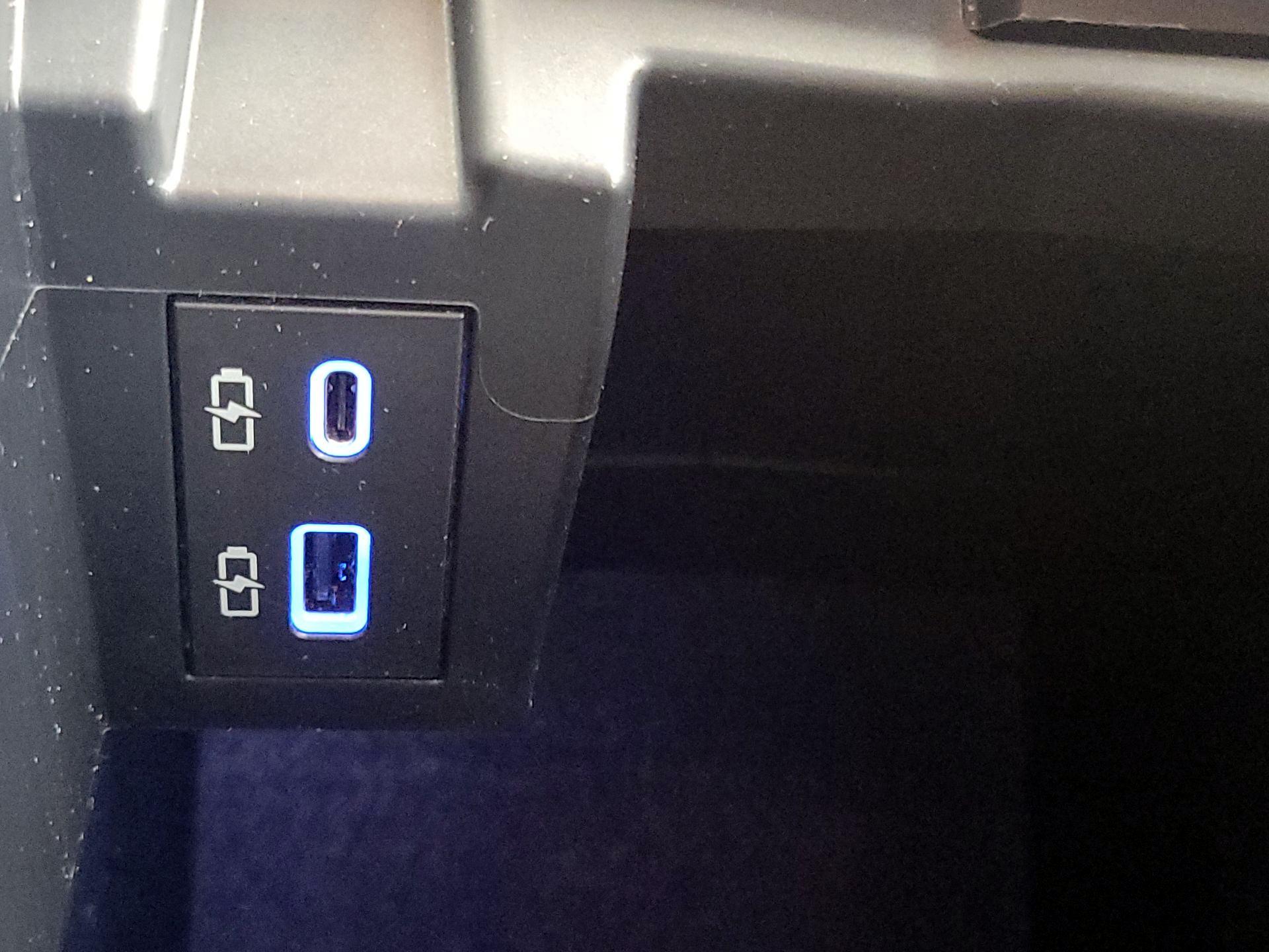 Thumbnail: 2024 Toyota Sienna - 18