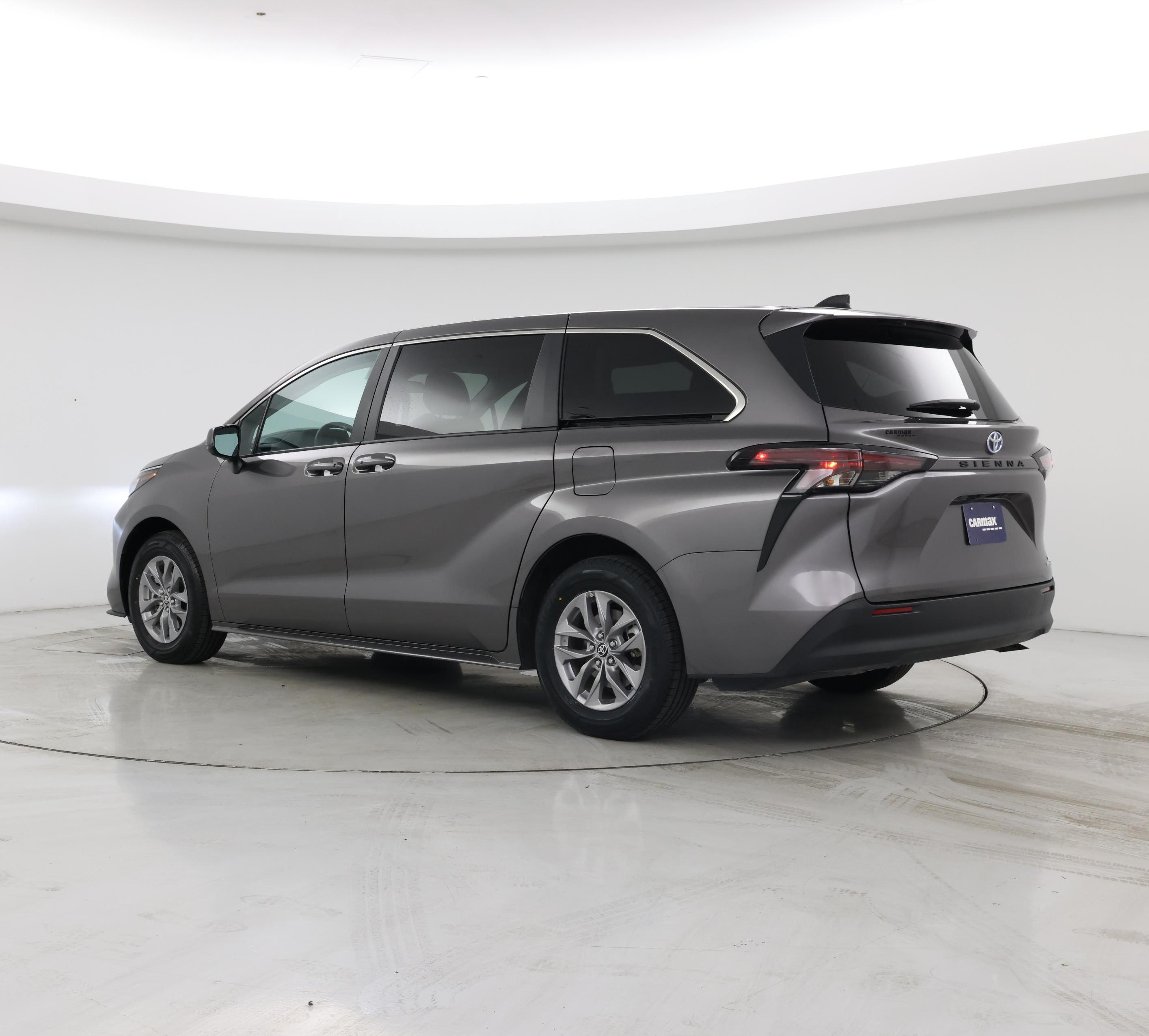 Thumbnail: 2024 Toyota Sienna - 2