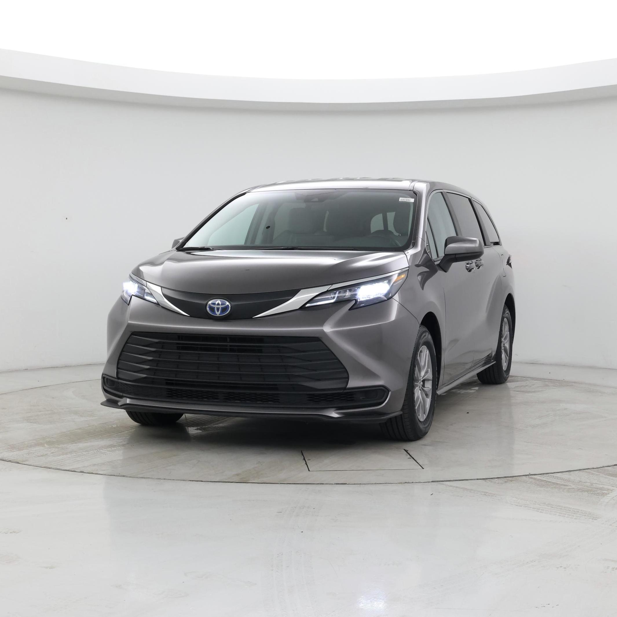 Thumbnail: 2024 Toyota Sienna - 4