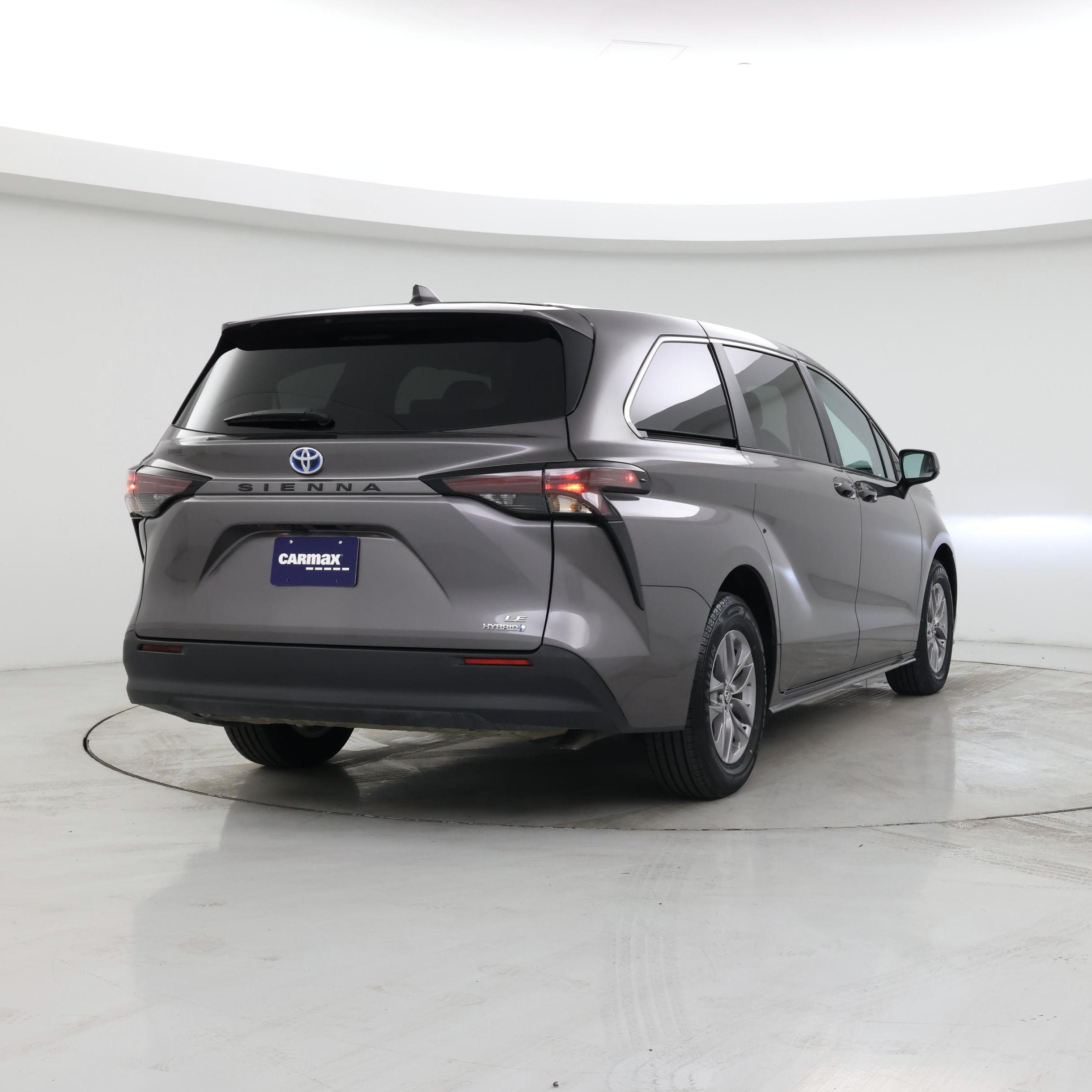 Thumbnail: 2024 Toyota Sienna - 8