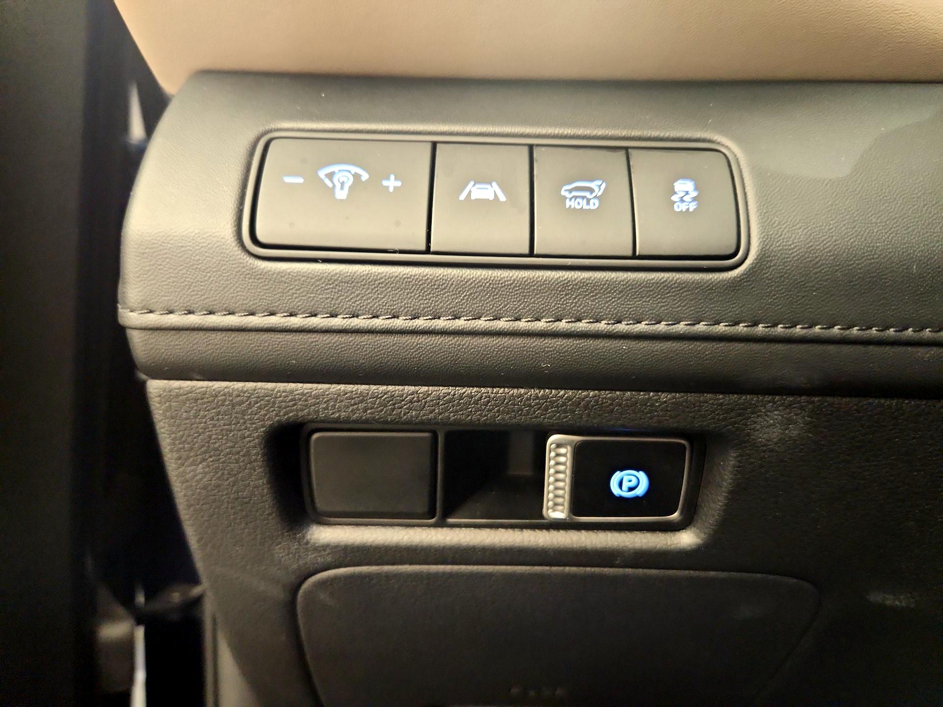 Thumbnail: 2023 Hyundai Santa Fe - 13