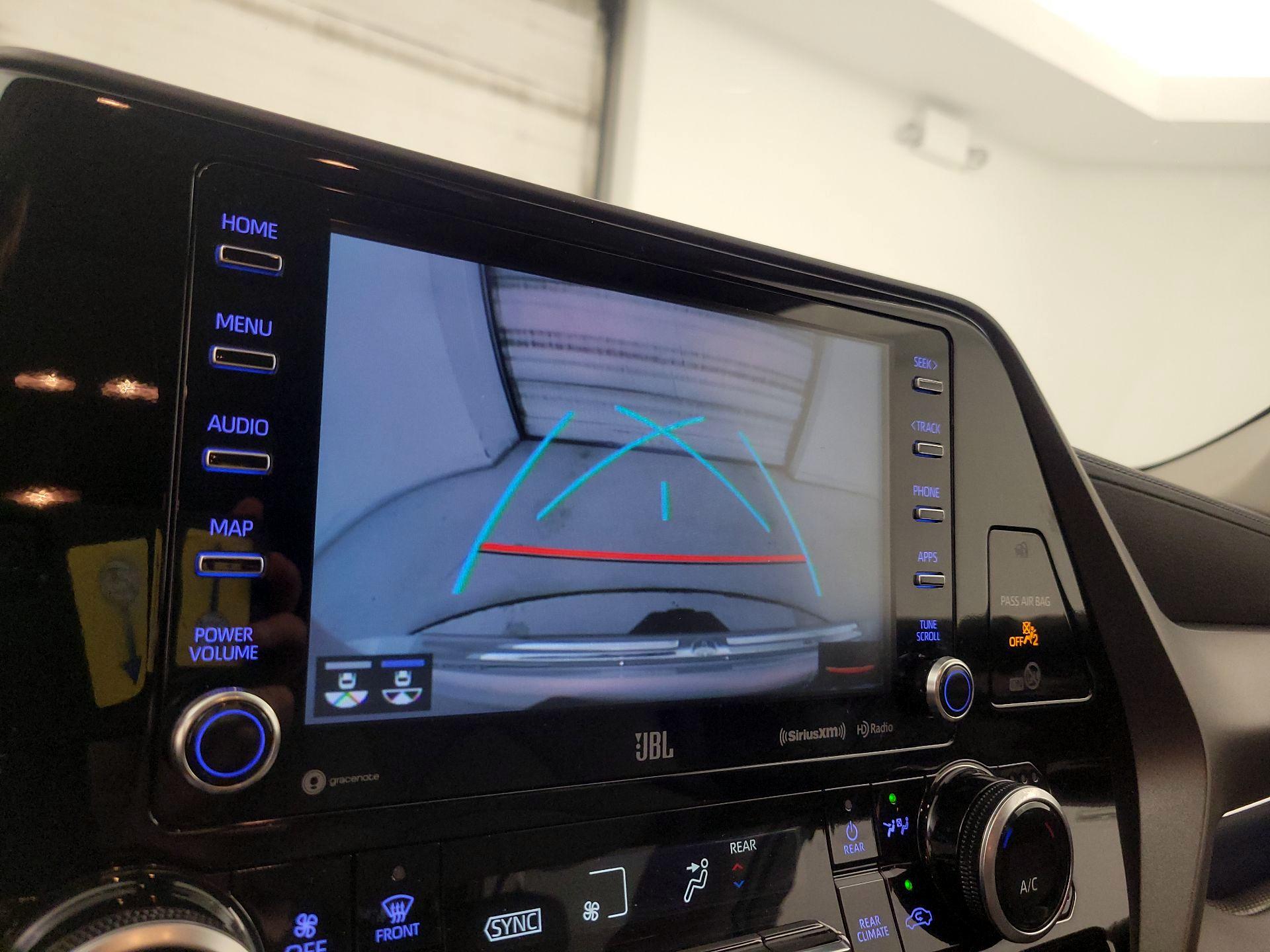 Thumbnail: 2022 Toyota Highlander - 15