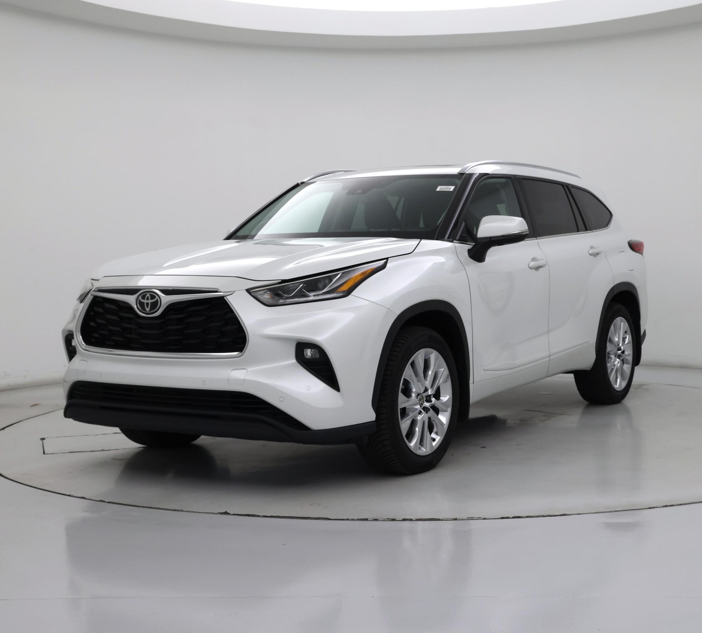 Thumbnail: 2022 Toyota Highlander - 4