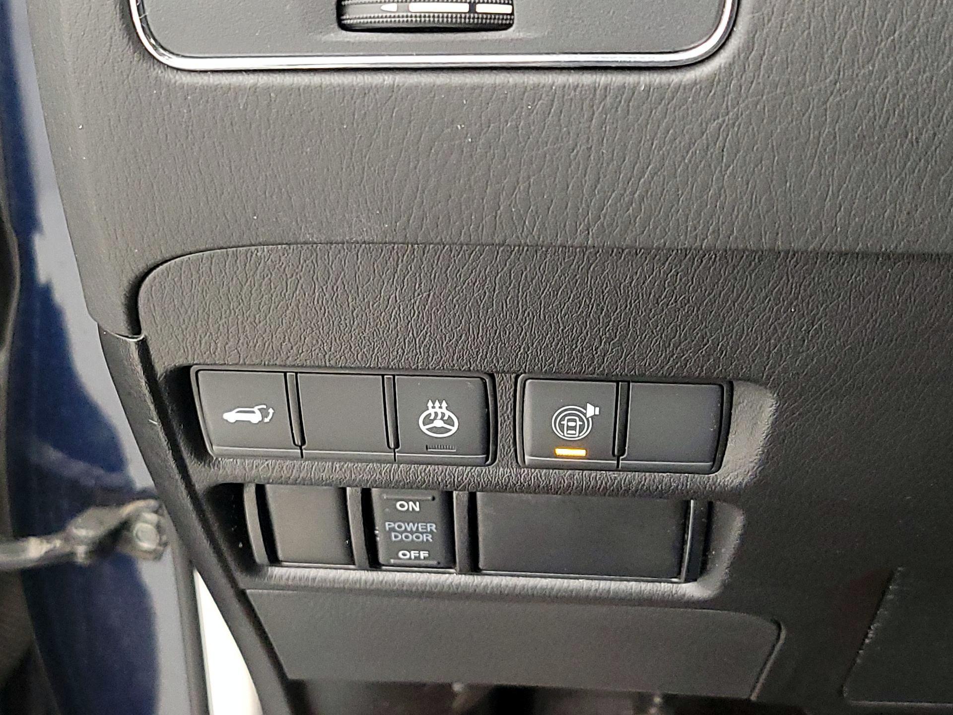 Thumbnail: 2024 INFINITI QX80 - 13