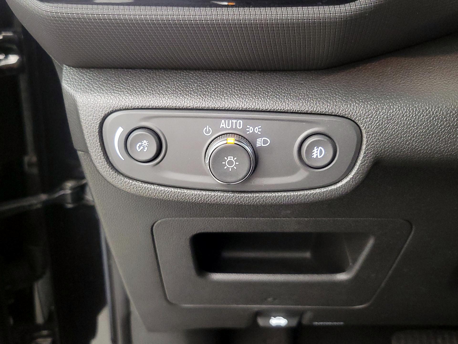 Thumbnail: 2023 Chevrolet TrailBlazer - 13